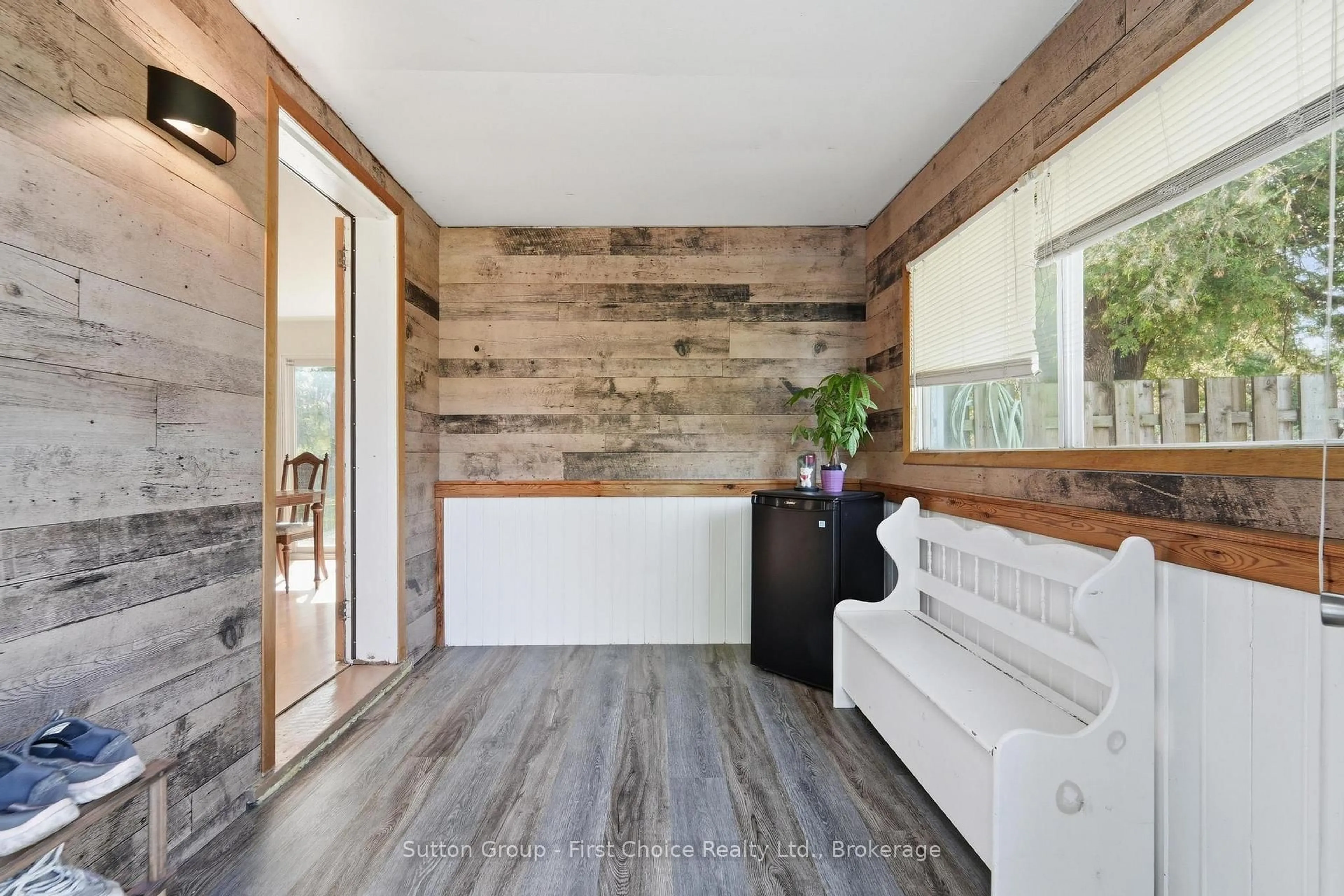 Contemporary bathroom, unknown for 33 Bayfield St, Huron East Ontario N0K 1G0