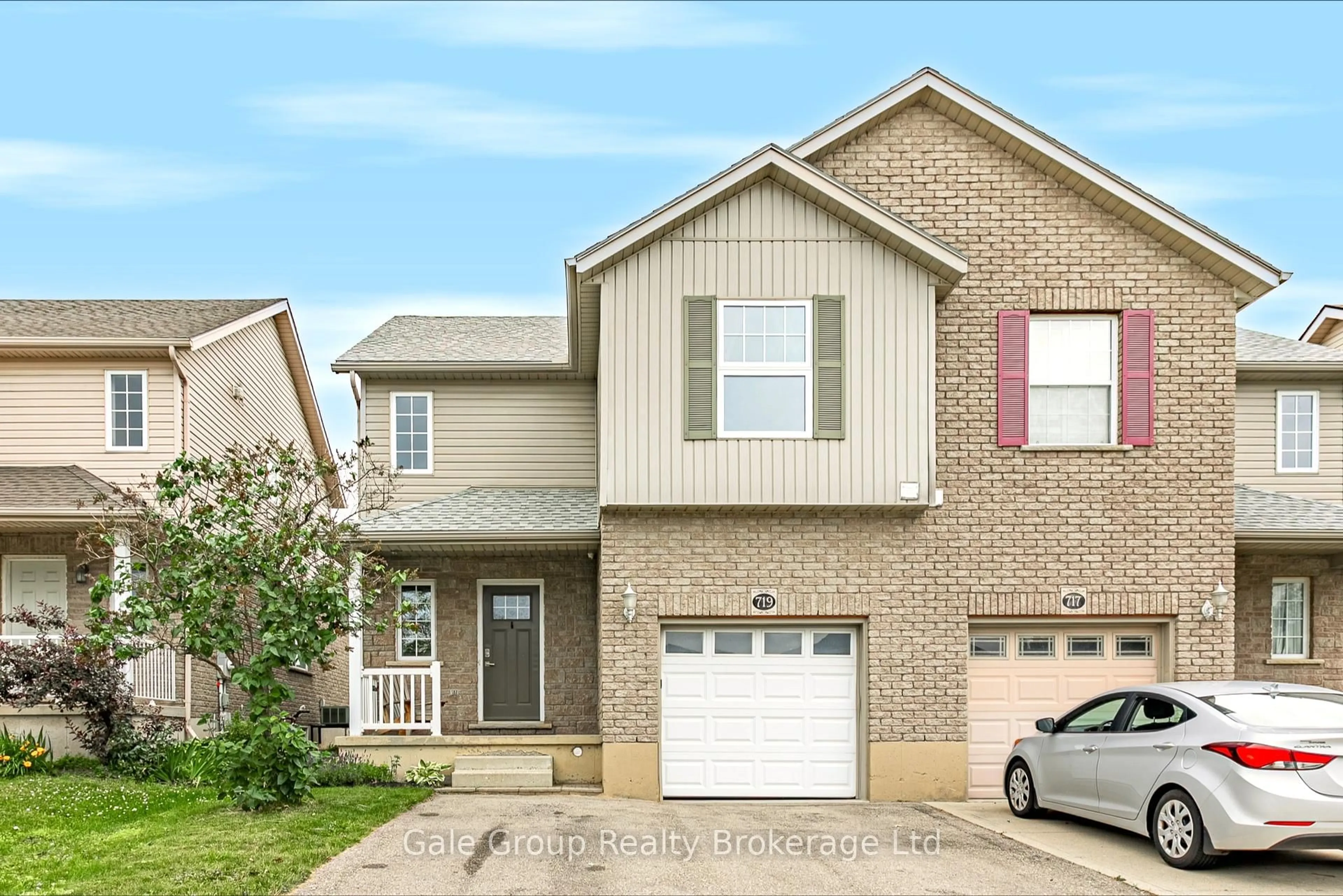 Home with brick exterior material, street for 719 Southwood Way, Woodstock Ontario N4V 1H5