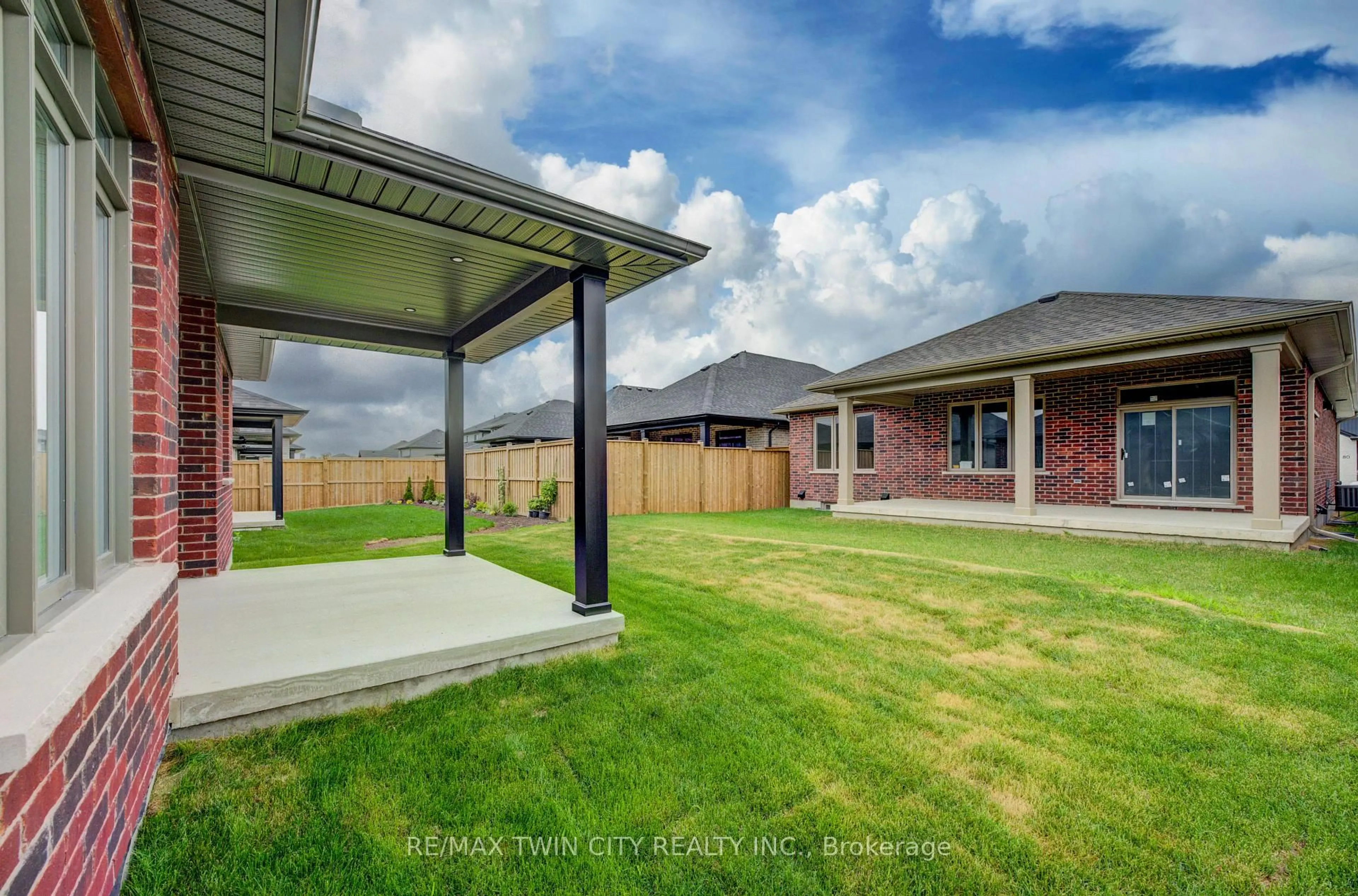 Patio, unknown for 68 Weymouth St, Woolwich Ontario N3B 0E6