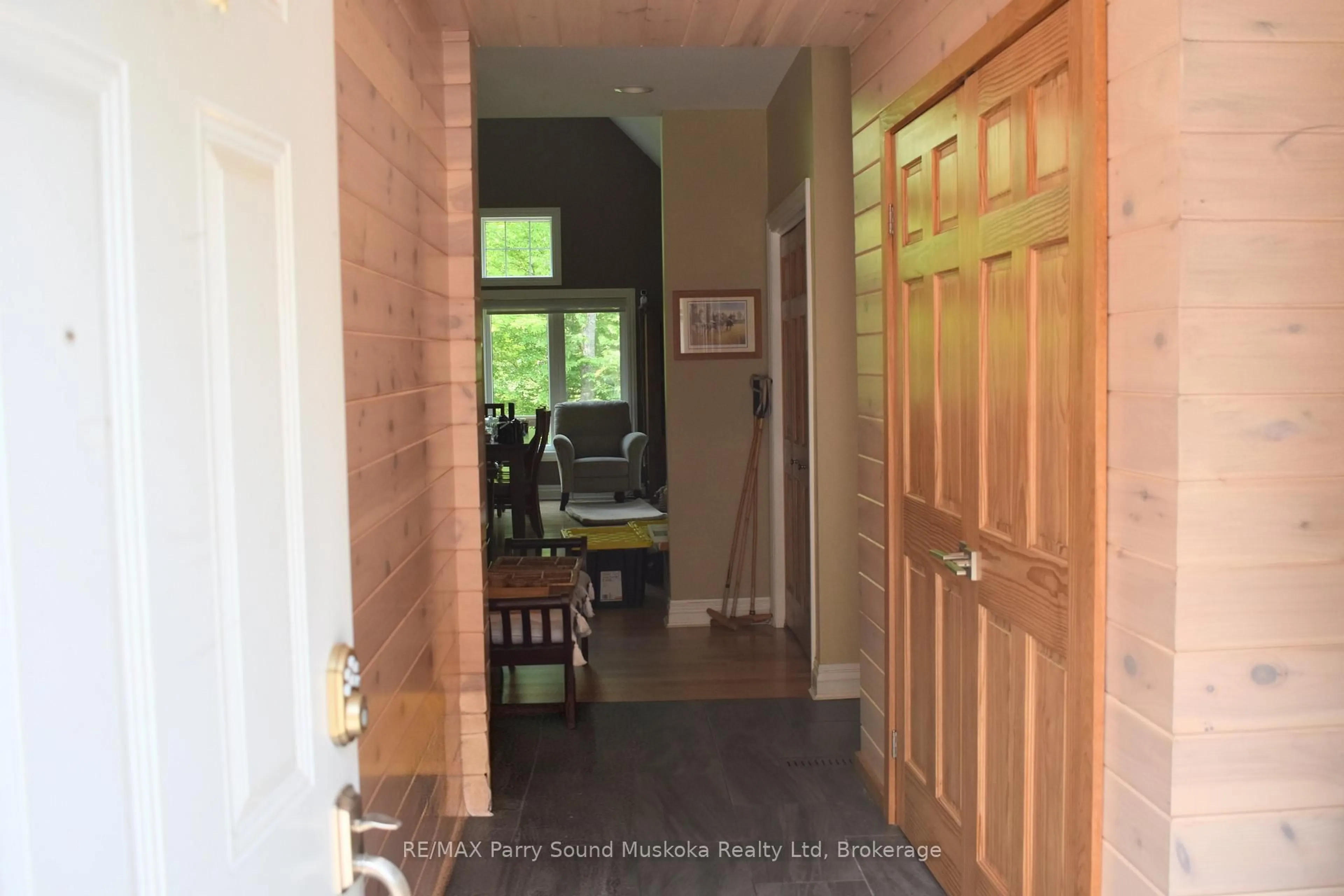 Indoor entryway for 9 Desmasdons Rd, The Archipelago Ontario P0G 1K0
