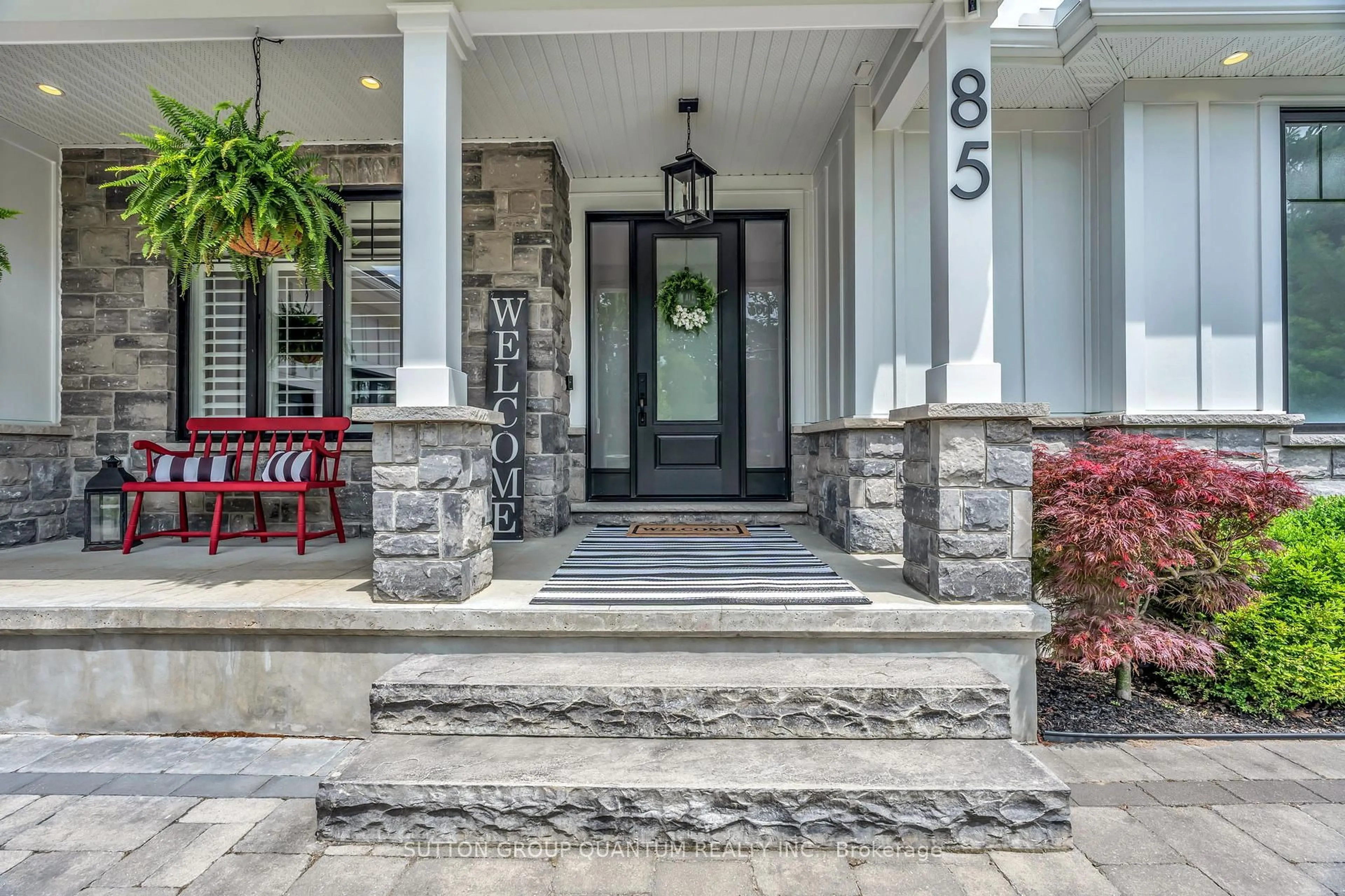 Indoor entryway for 85 Gill Rd, Lambton Shores Ontario N0M 1T0