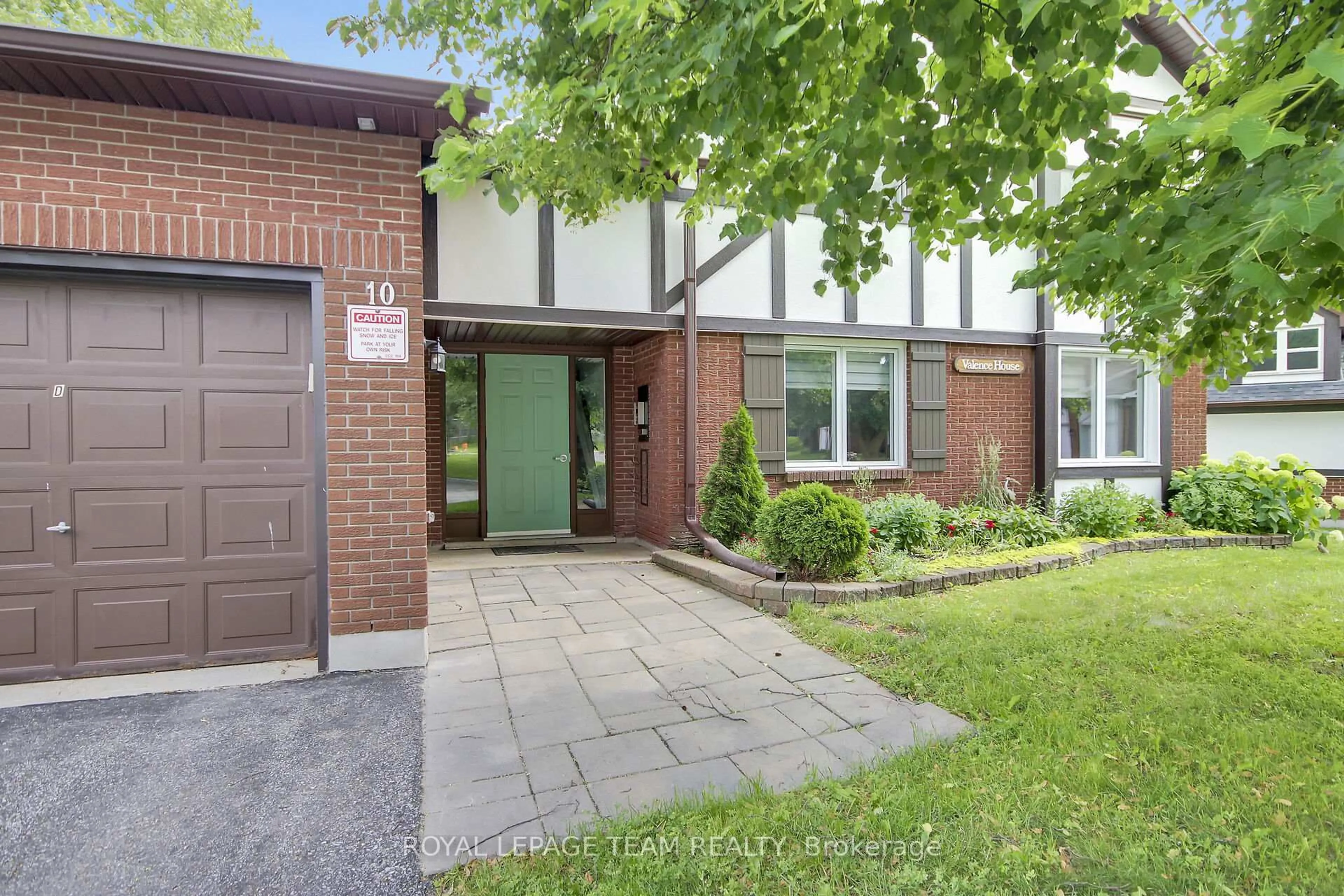 Home with brick exterior material, street for 10 Stonehill Crt #B, Kanata Ontario K2M 1E5
