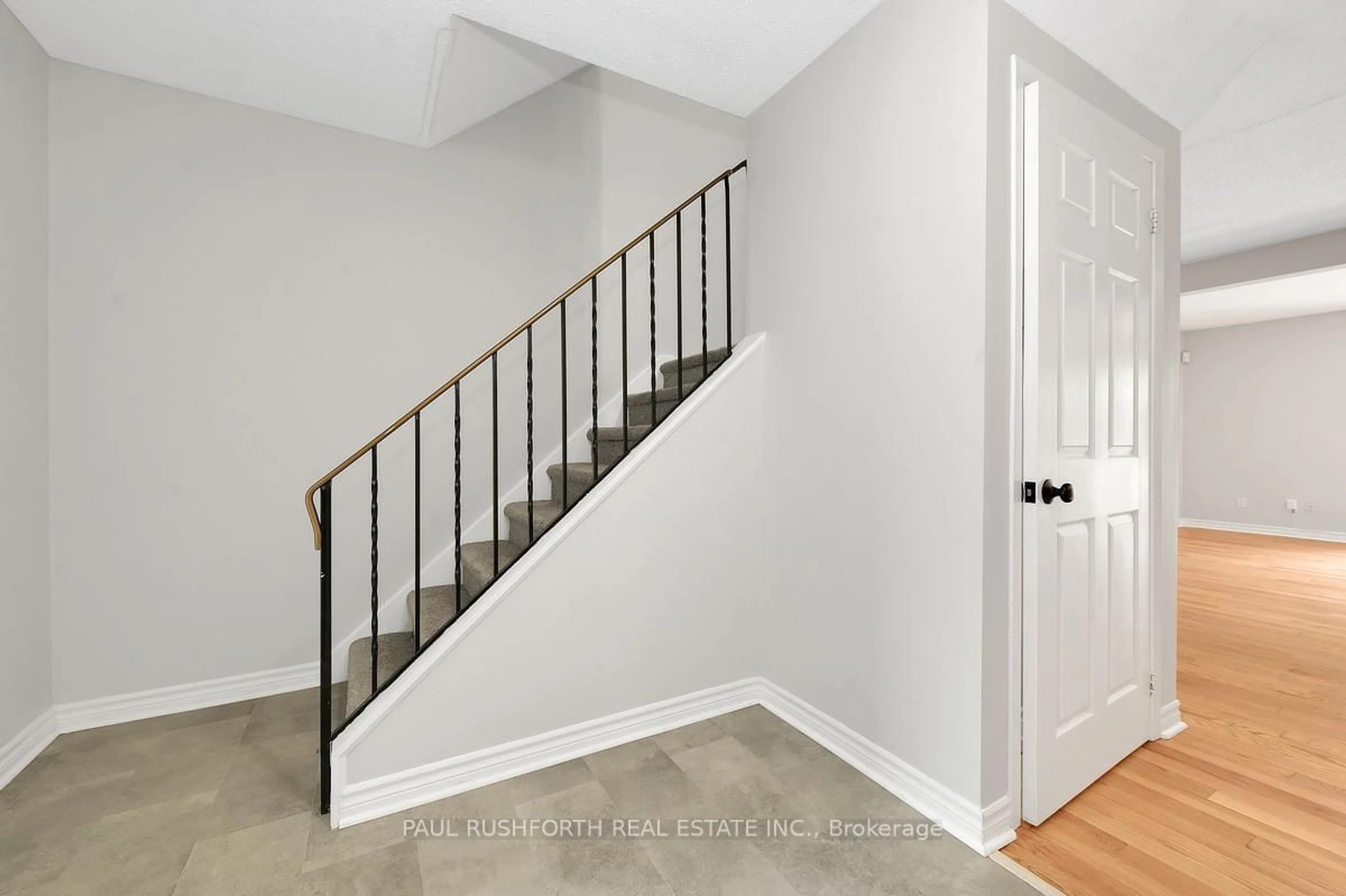 Stairs for 24 Baneberry Cres, Ottawa Ontario K2L 2Y4