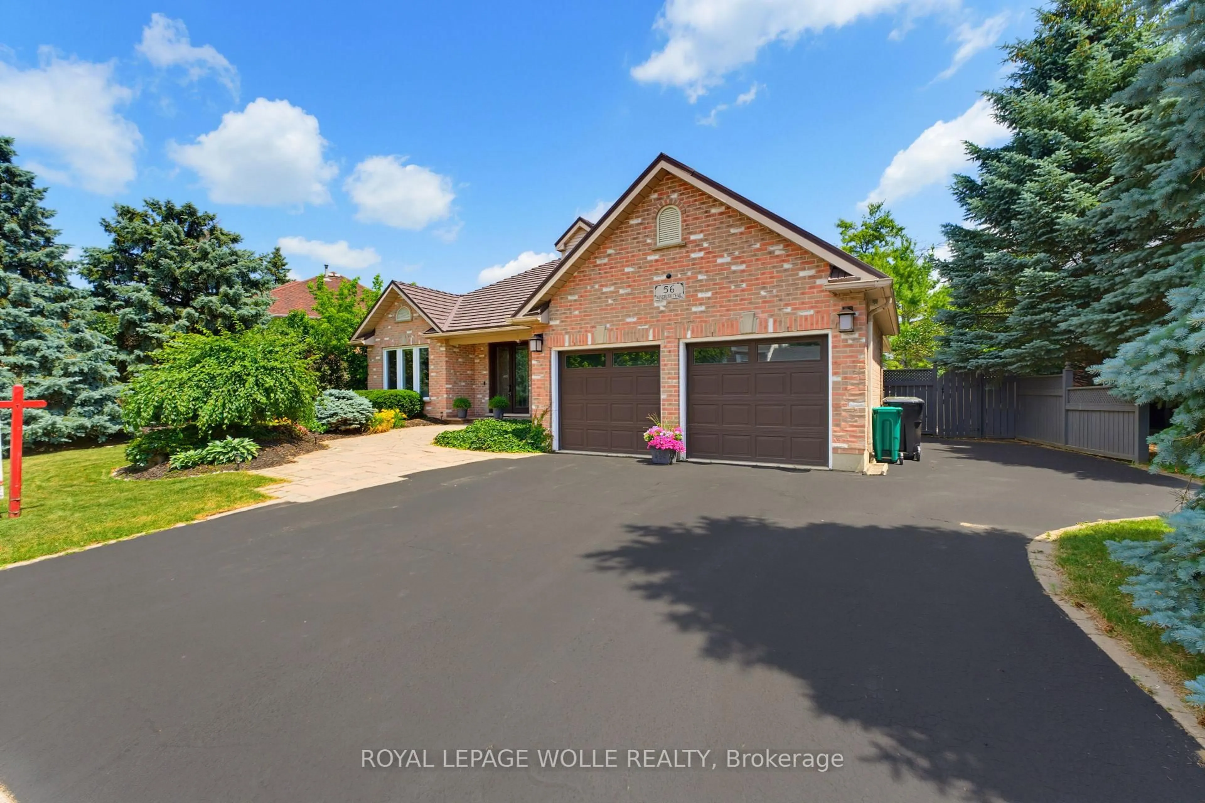 A pic from outside/outdoor area/front of a property/back of a property/a pic from drone, street for 56 Windrush Tr, Kitchener Ontario N2P 2A8