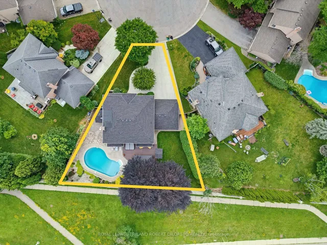 102 ST BEES Crt, London North 3