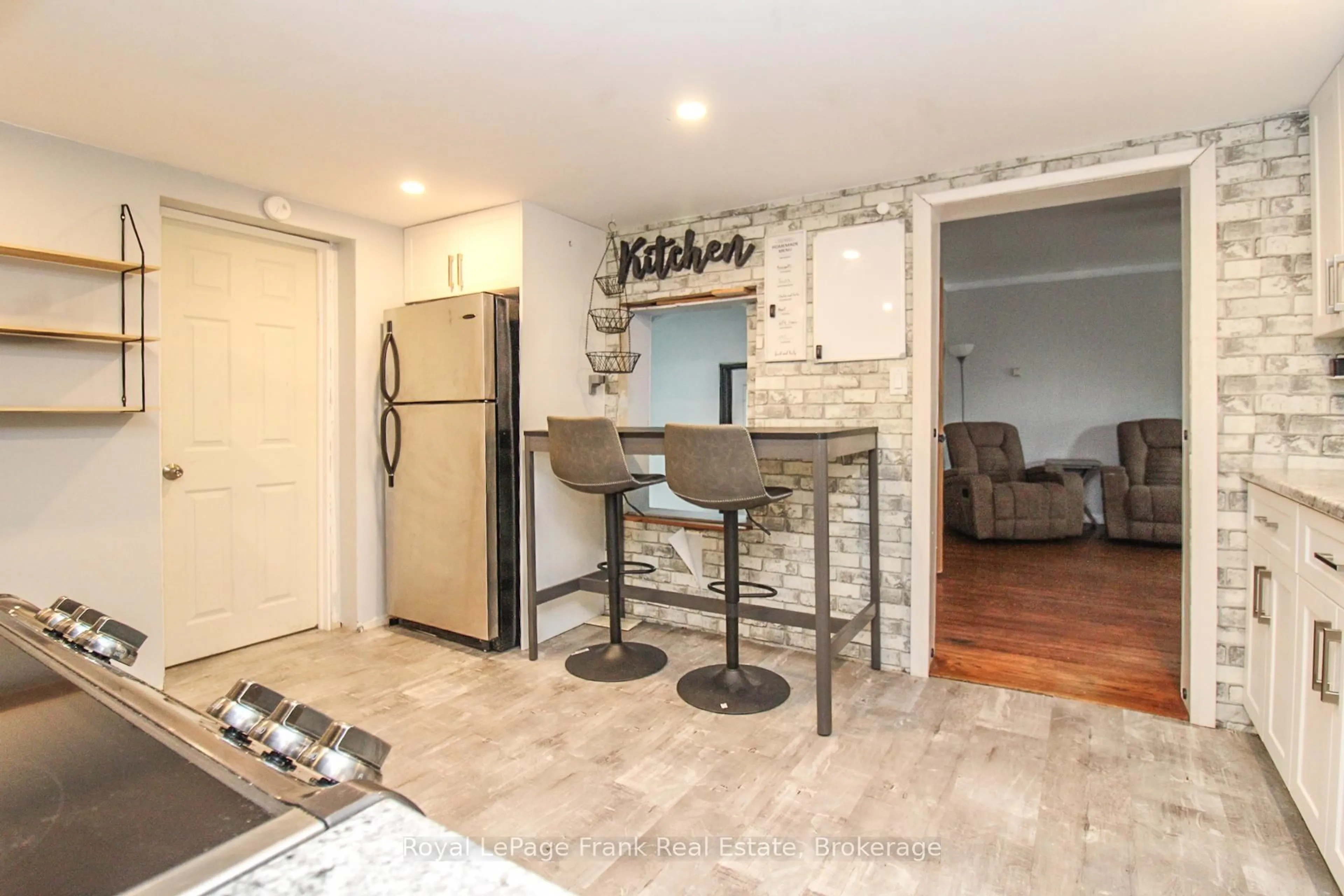 Open concept kitchen, unknown for 460 Howden St, Peterborough Ontario K9J 4B3