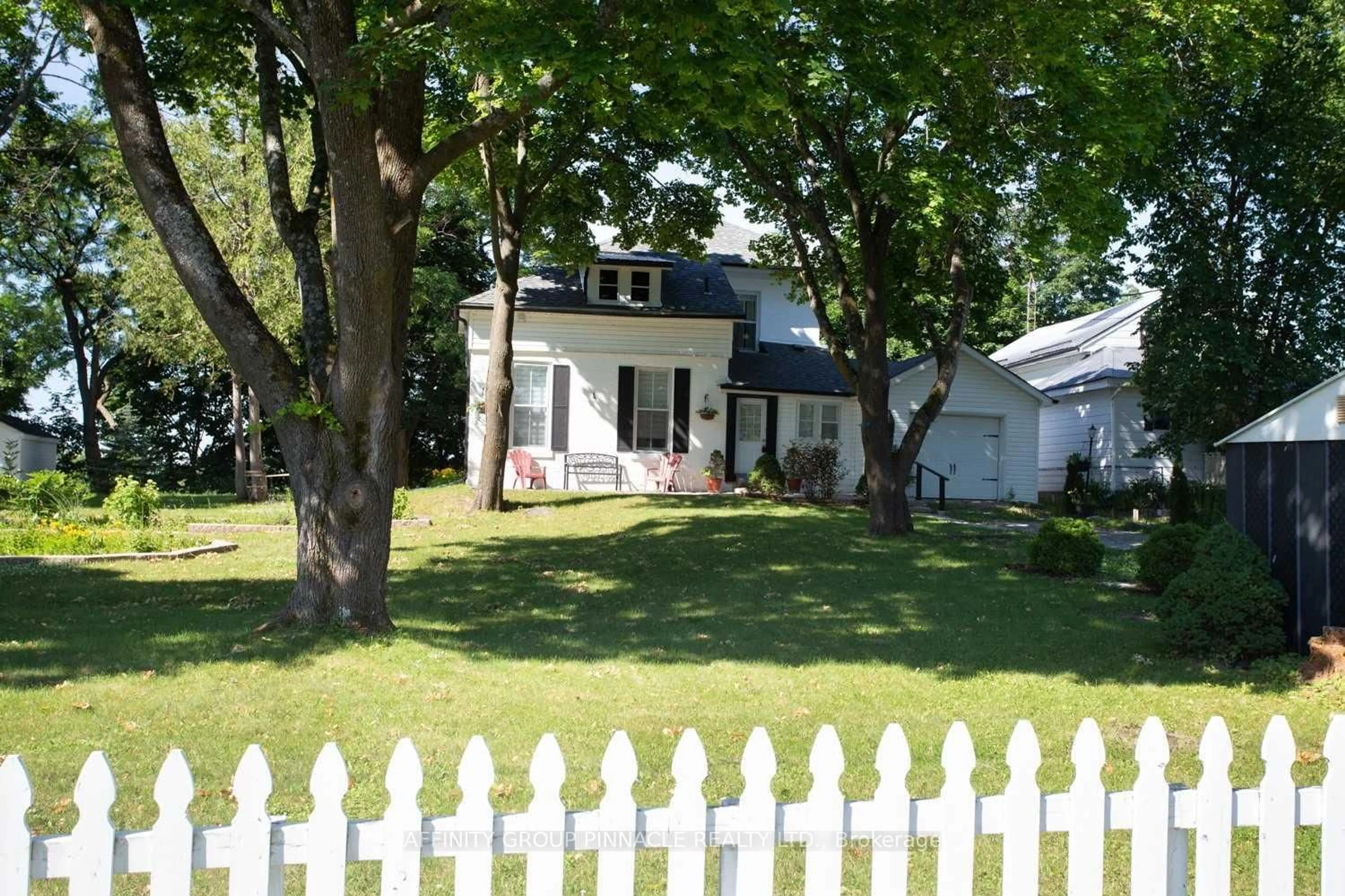 A pic from outside/outdoor area/front of a property/back of a property/a pic from drone, street for 17 Dodd St, Kawartha Lakes Ontario K0M 1N0