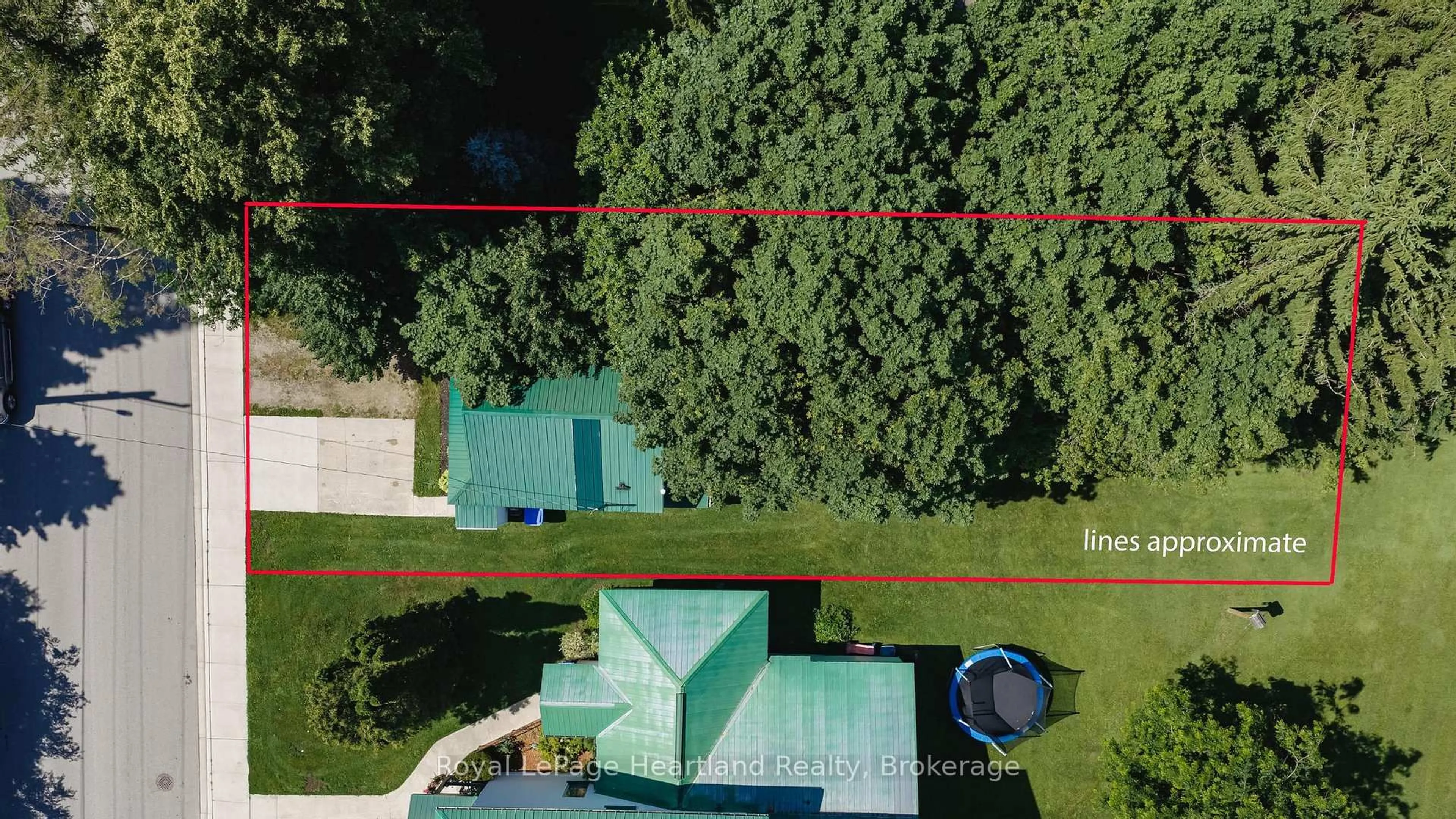 A pic from outside/outdoor area/front of a property/back of a property/a pic from drone, unknown for 20 William St, Central Huron Ontario N0M 1L0