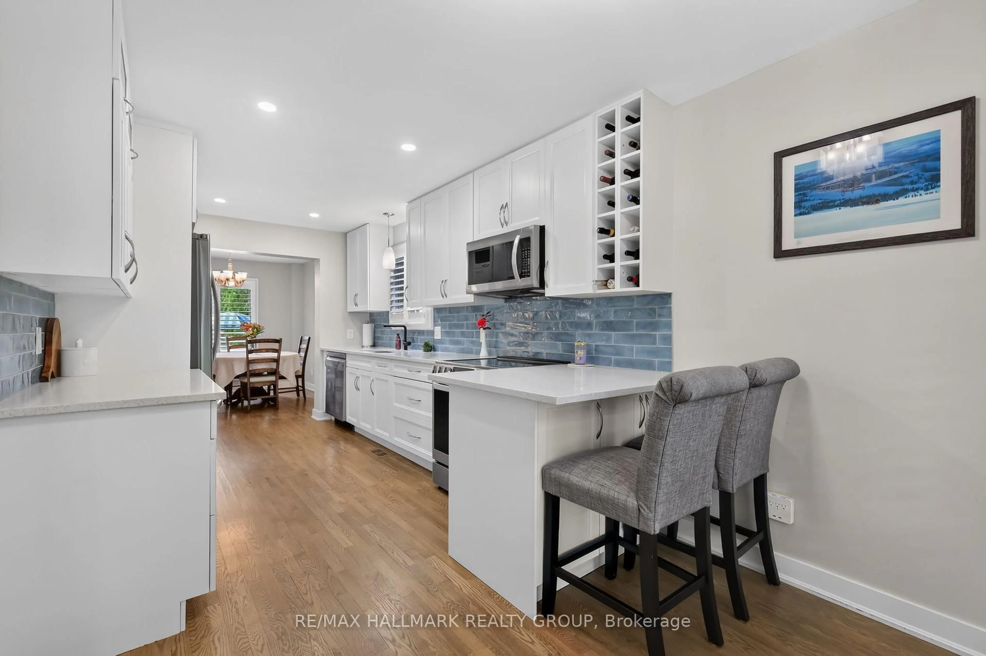 Open concept kitchen, ceramic/tile floor for 1084 St Germain Cres, Ottawa Ontario K1C 2L8
