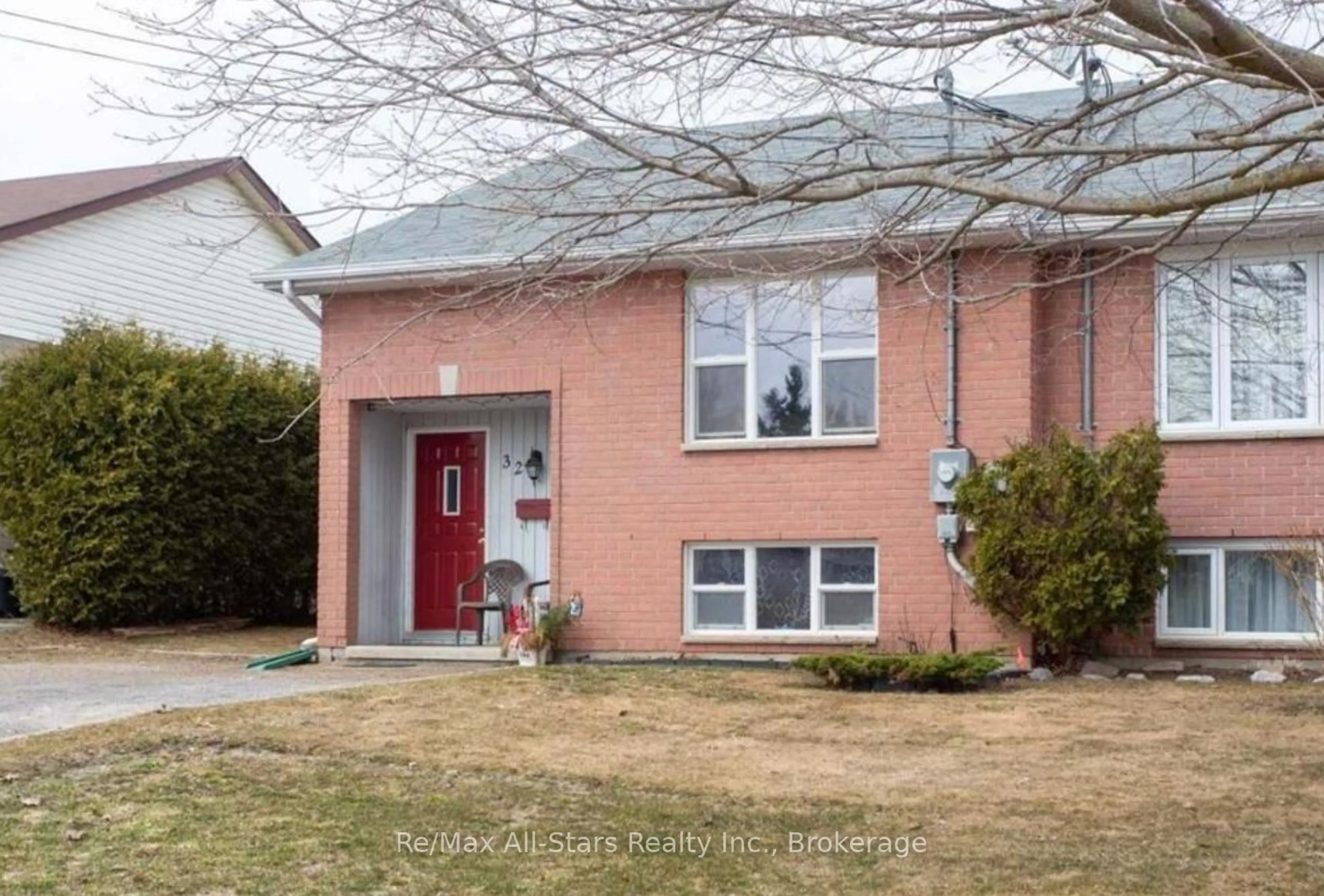 Home with brick exterior material, street for 32 St George St, Kawartha Lakes Ontario K9V 1W5