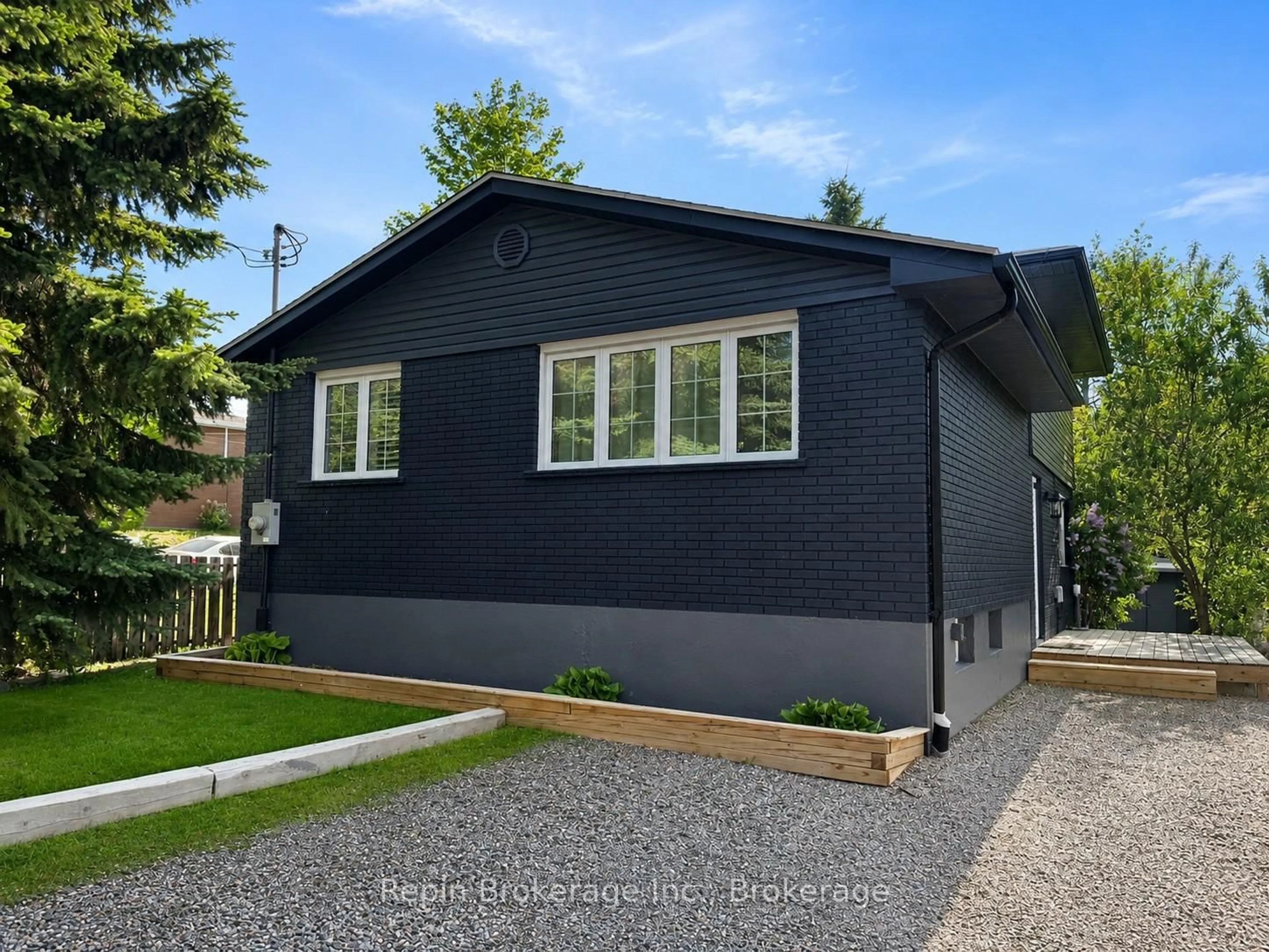 Home with vinyl exterior material, street for 403 Loach's Rd, Greater Sudbury Ontario P3E 2R2
