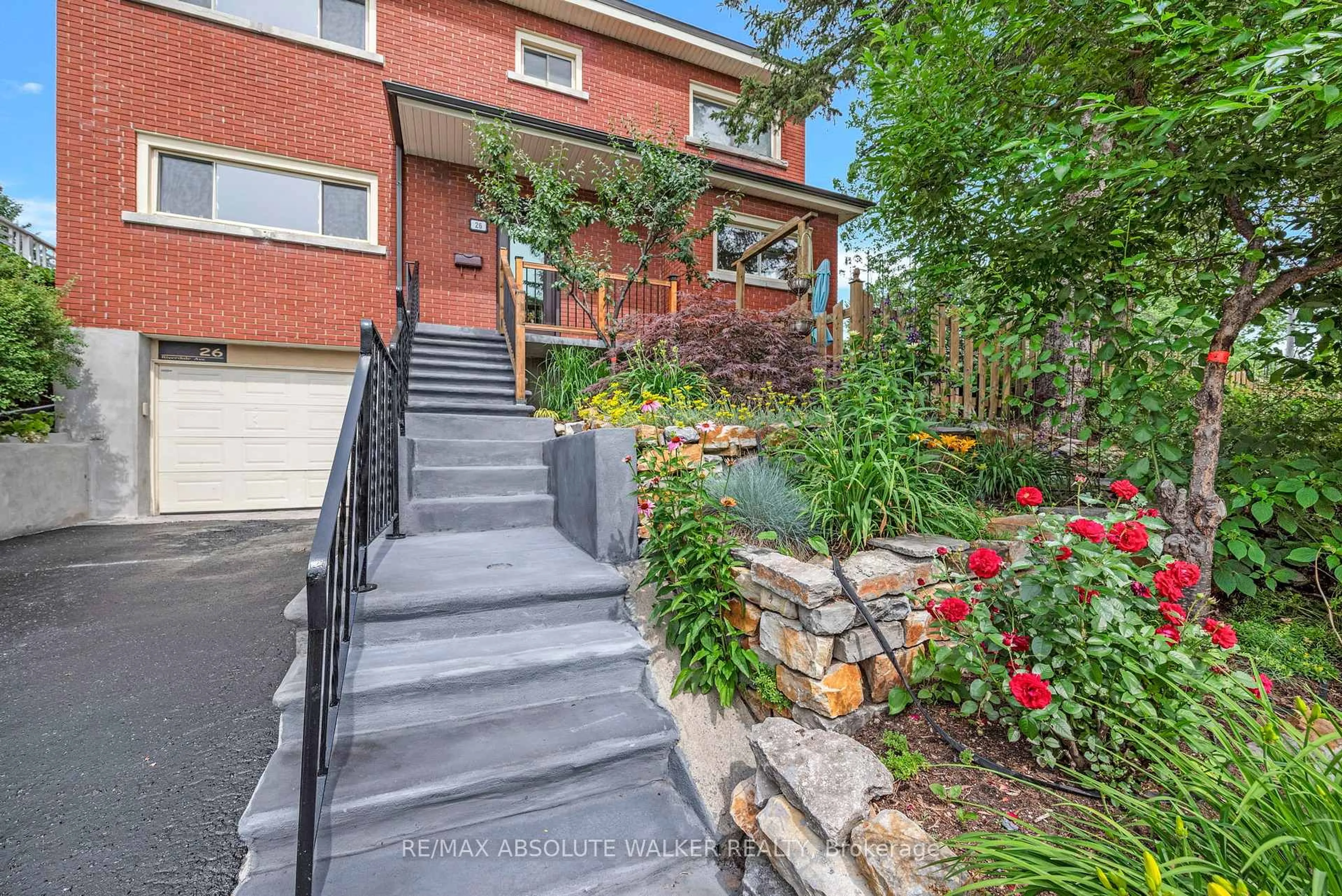 Stairs for 26 Riverdale Ave, Ottawa Ontario K1S 1R2