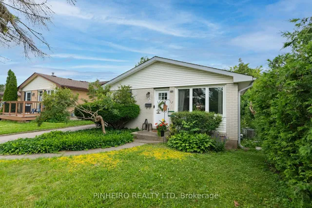 15 Villeneuve Cres, London East 3