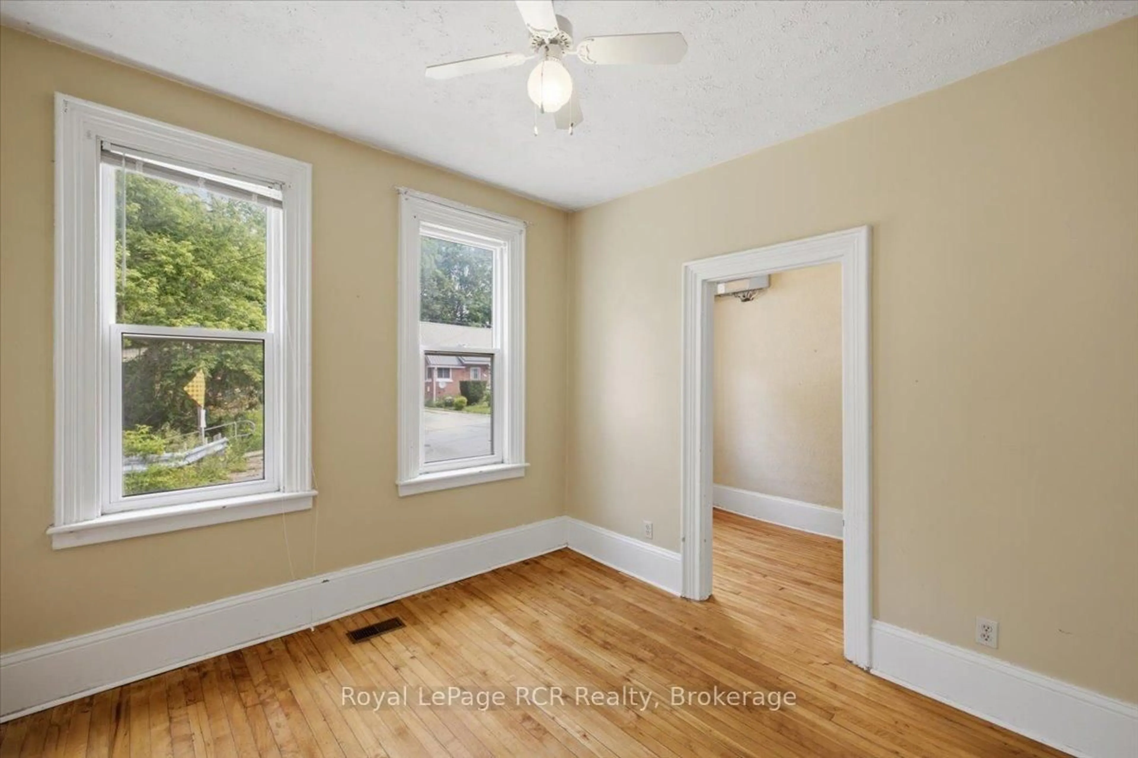 A pic of a room for 567 & 565 7th A St, Owen Sound Ontario N4K 1K4