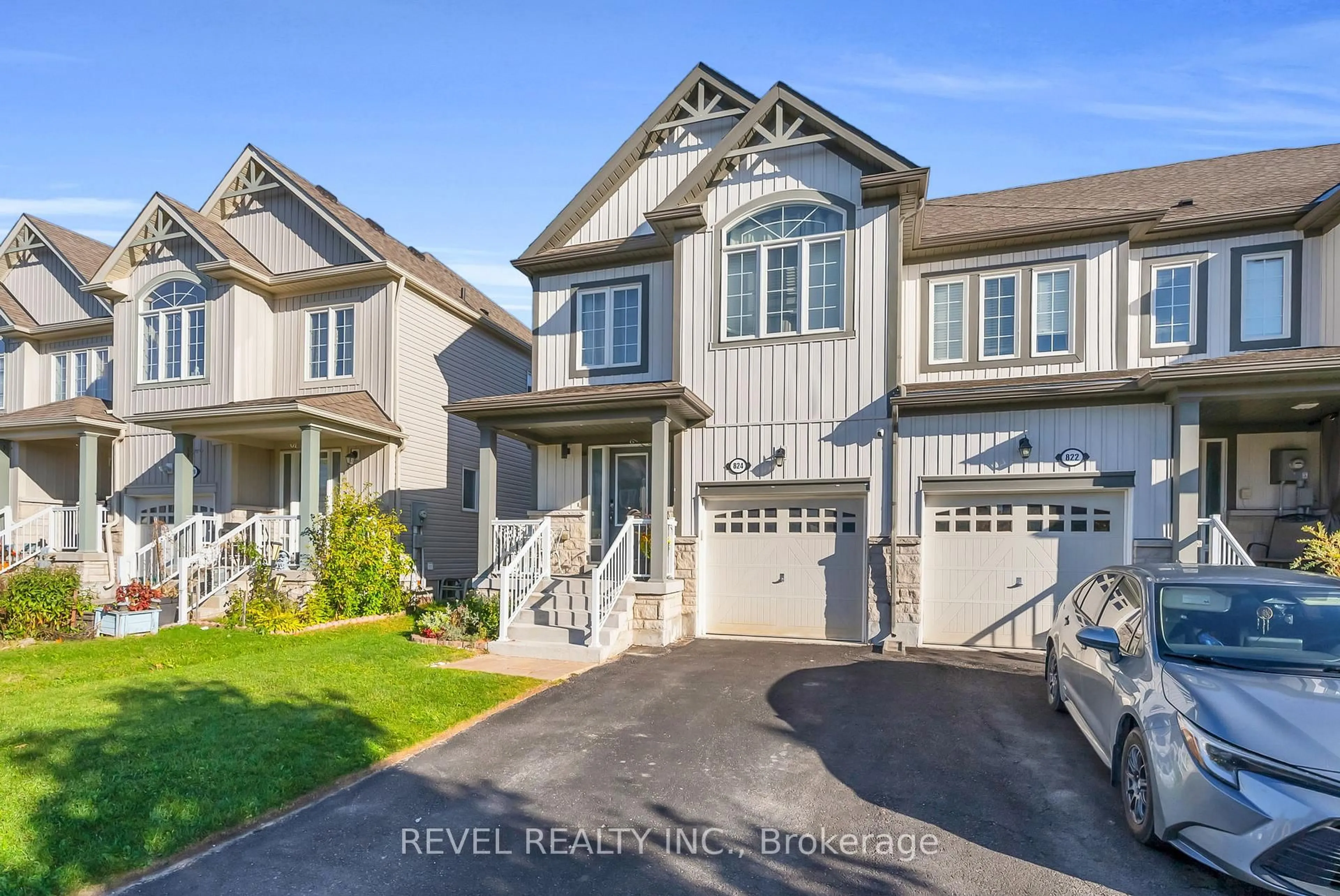 Home with vinyl exterior material, street for 824 Cook Cres, Shelburne Ontario L9V 3T9