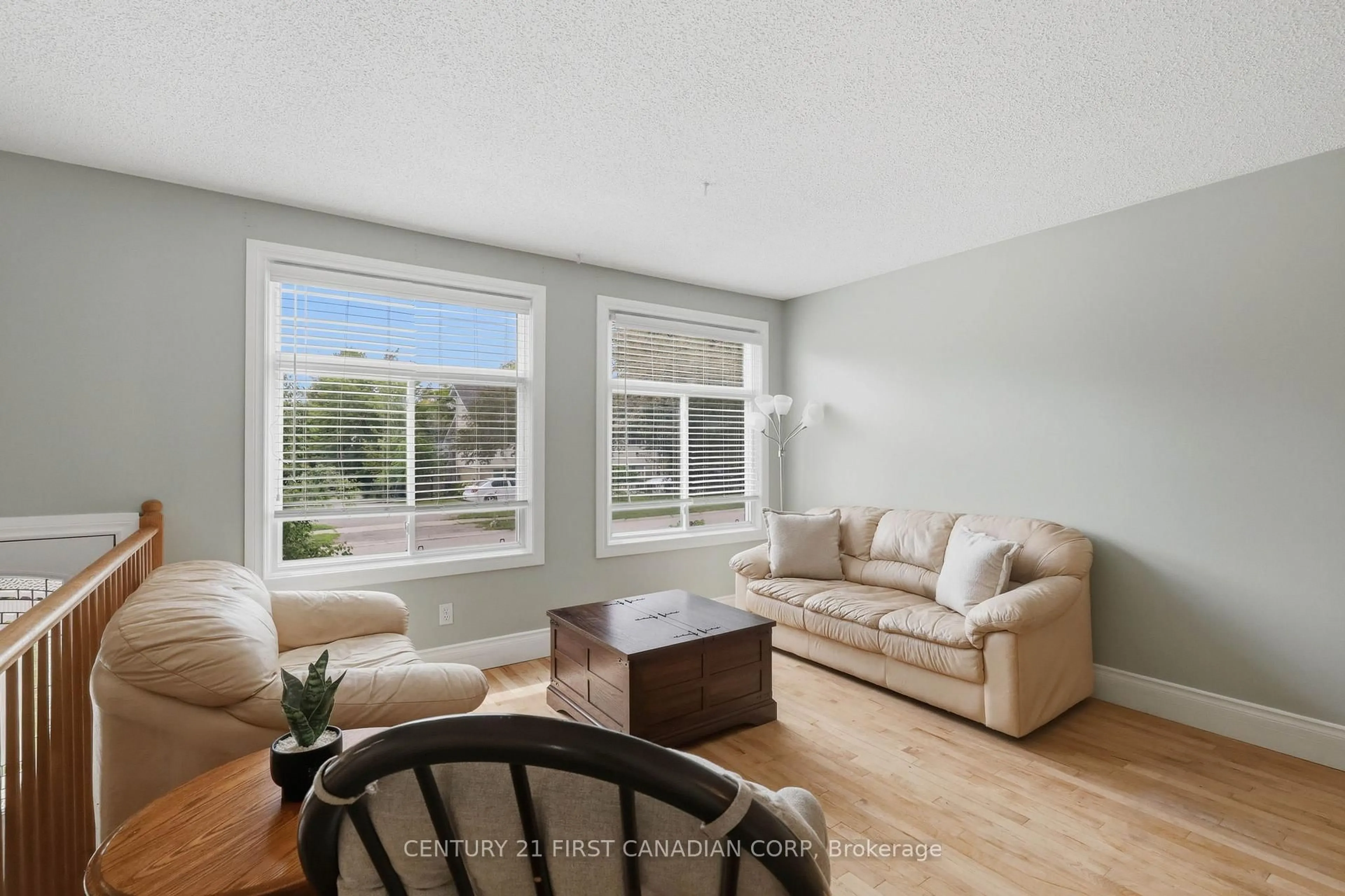 Living room with furniture, unknown for 557 Ferndale Crt, London South Ontario N6C 5C2