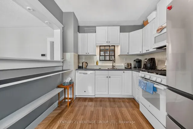 208 Carlton St, St. Catharines 5