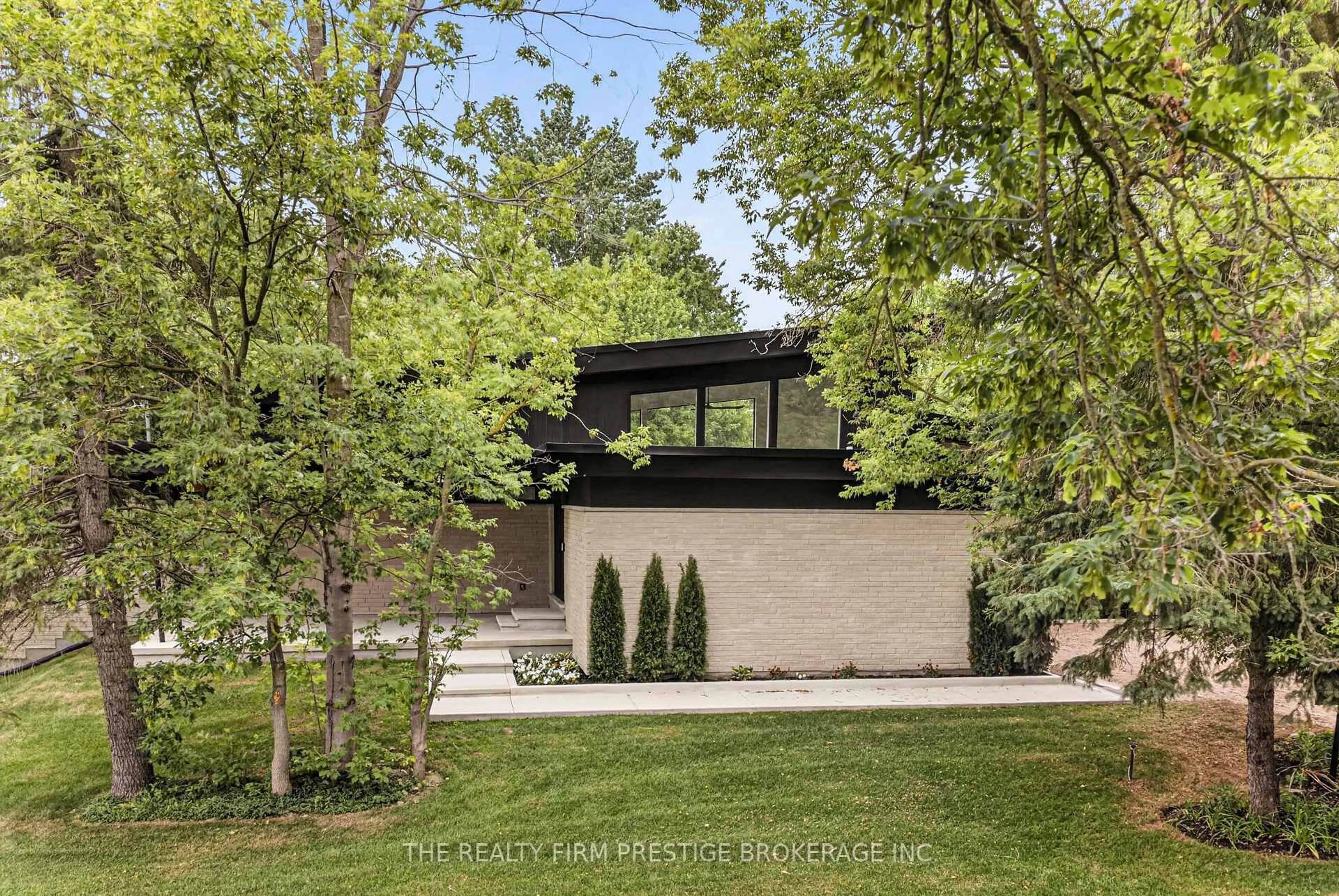 Home with brick exterior material, street for 152 St Andrew St, St. Marys Ontario N4X 1A2