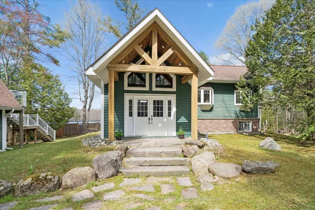 1383 Moon River Rd, Muskoka Lakes 3