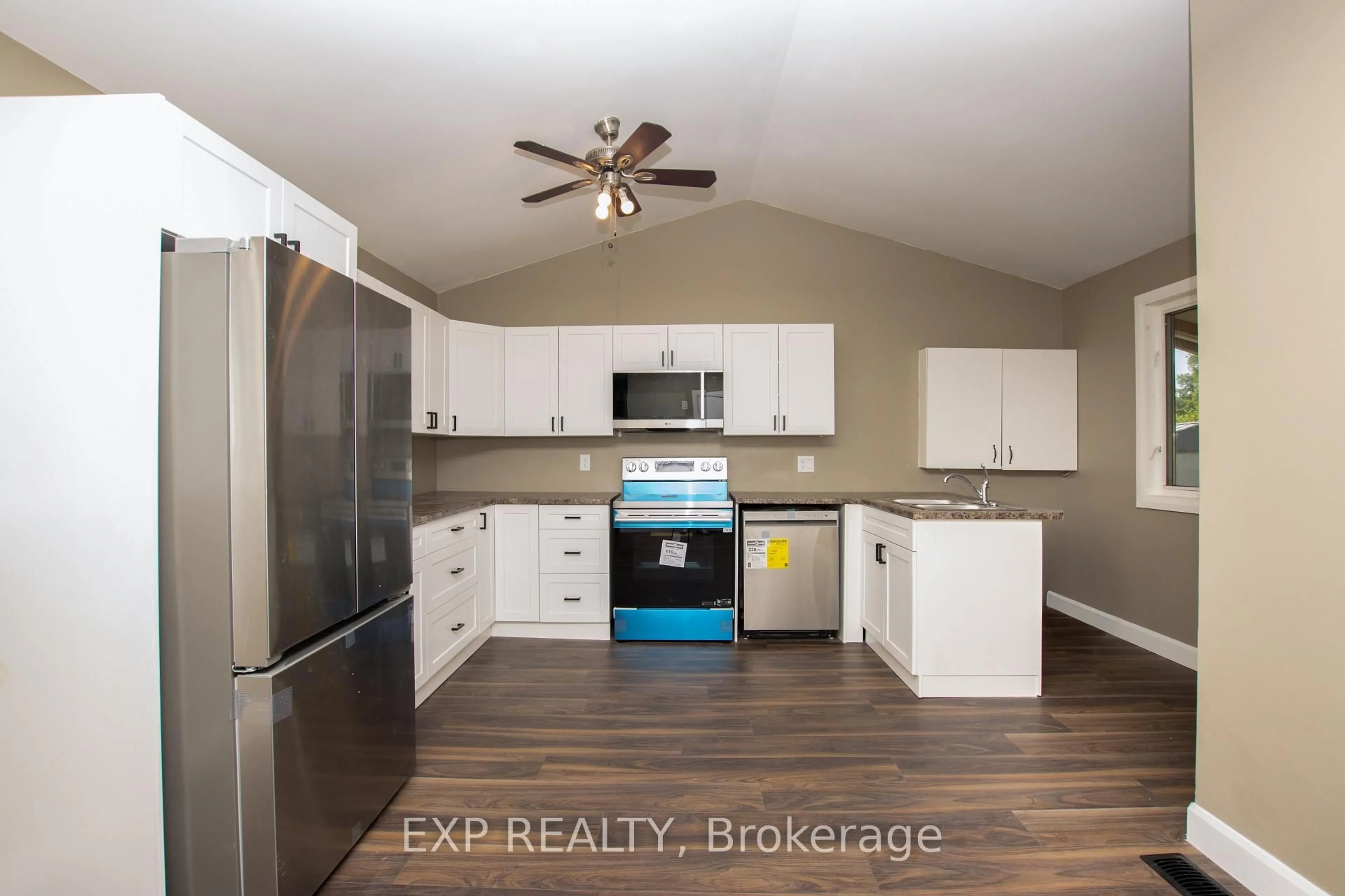 Open concept kitchen, unknown for 190 MUNROE St, West Elgin Ontario N0L 2P0