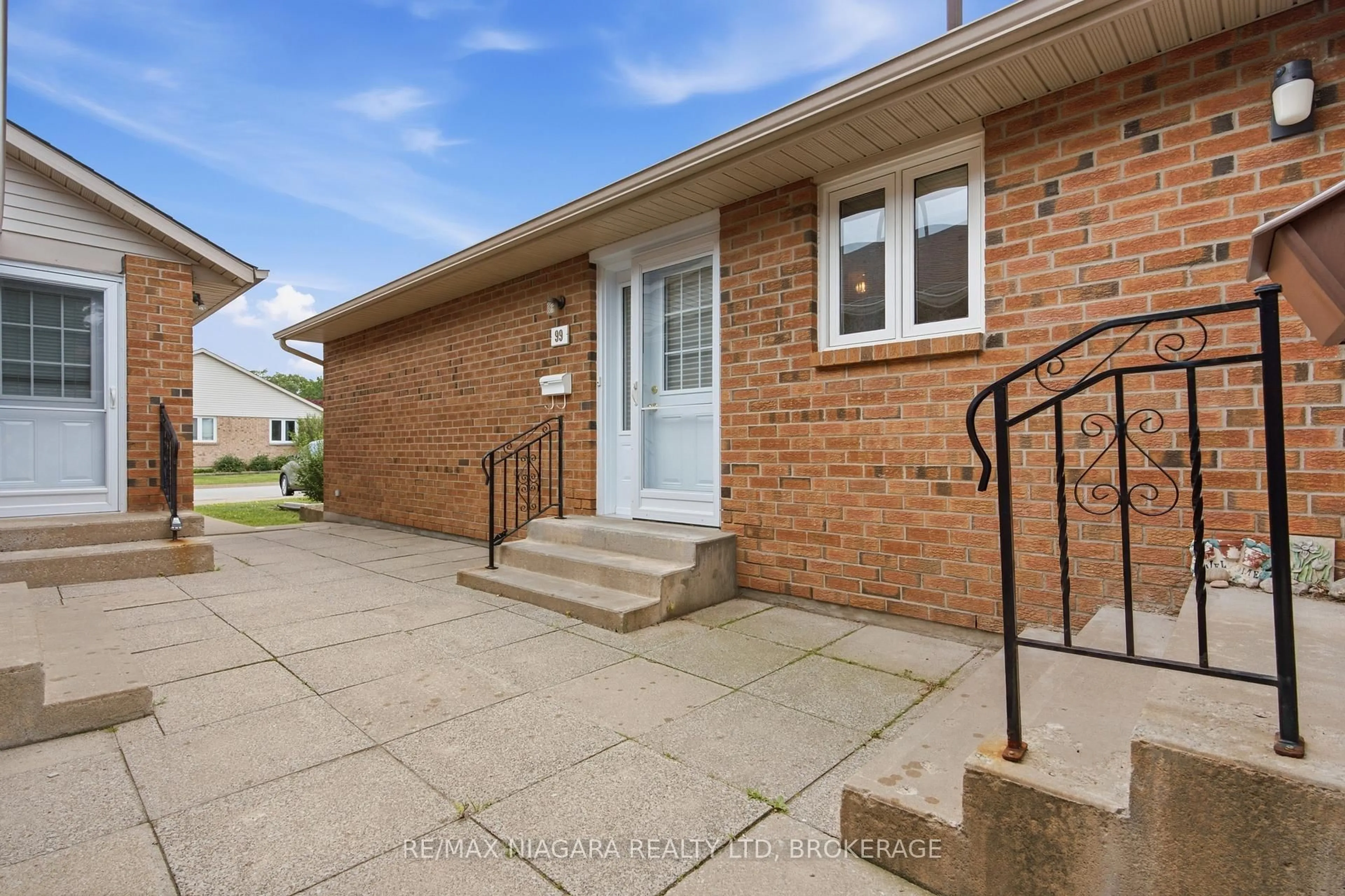 Unknown for 122 Bunting Rd #99, St. Catharines Ontario L2P 3X7