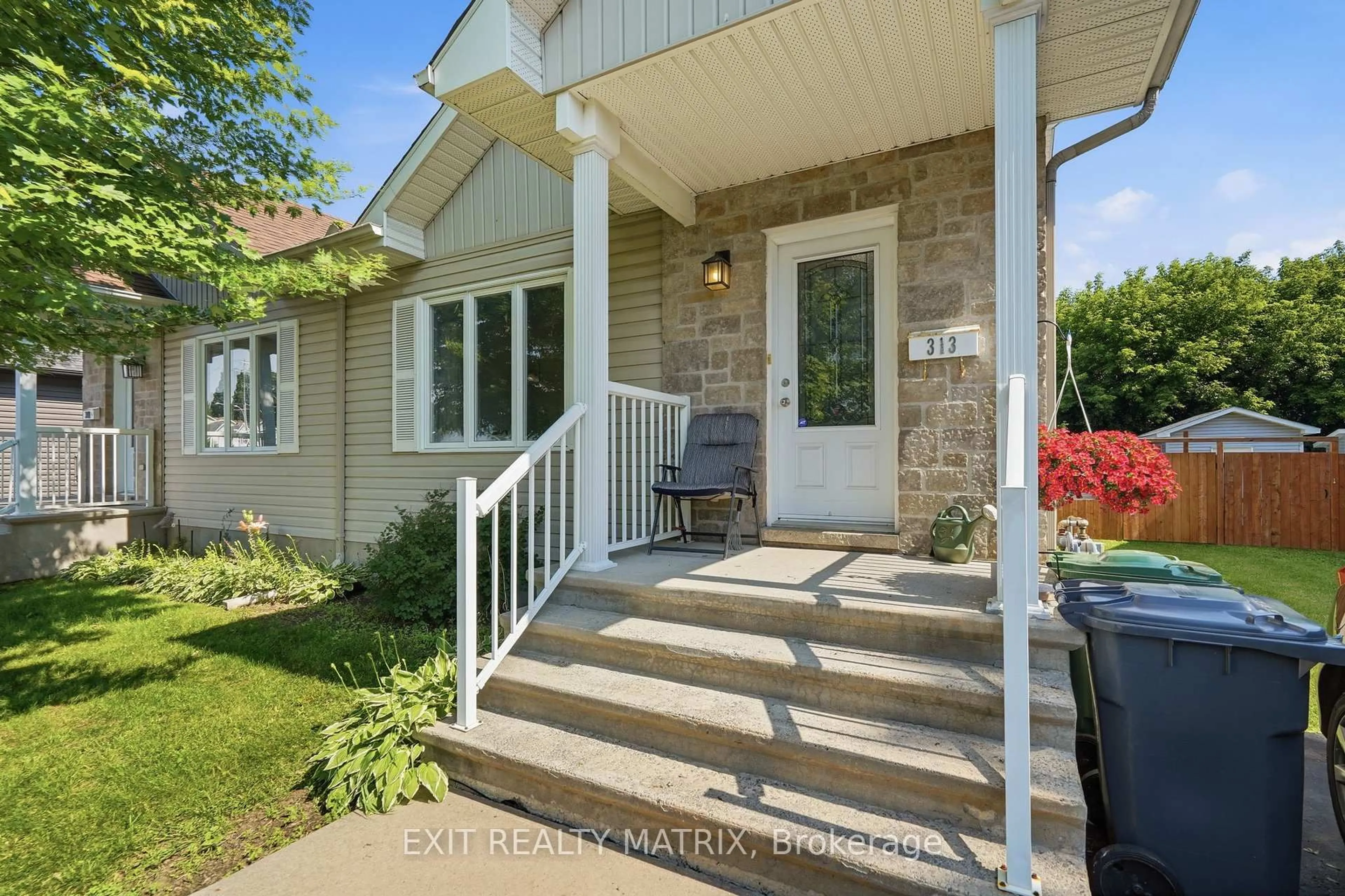 Unknown for 313 Nelson St, Hawkesbury Ontario K6A 1M1