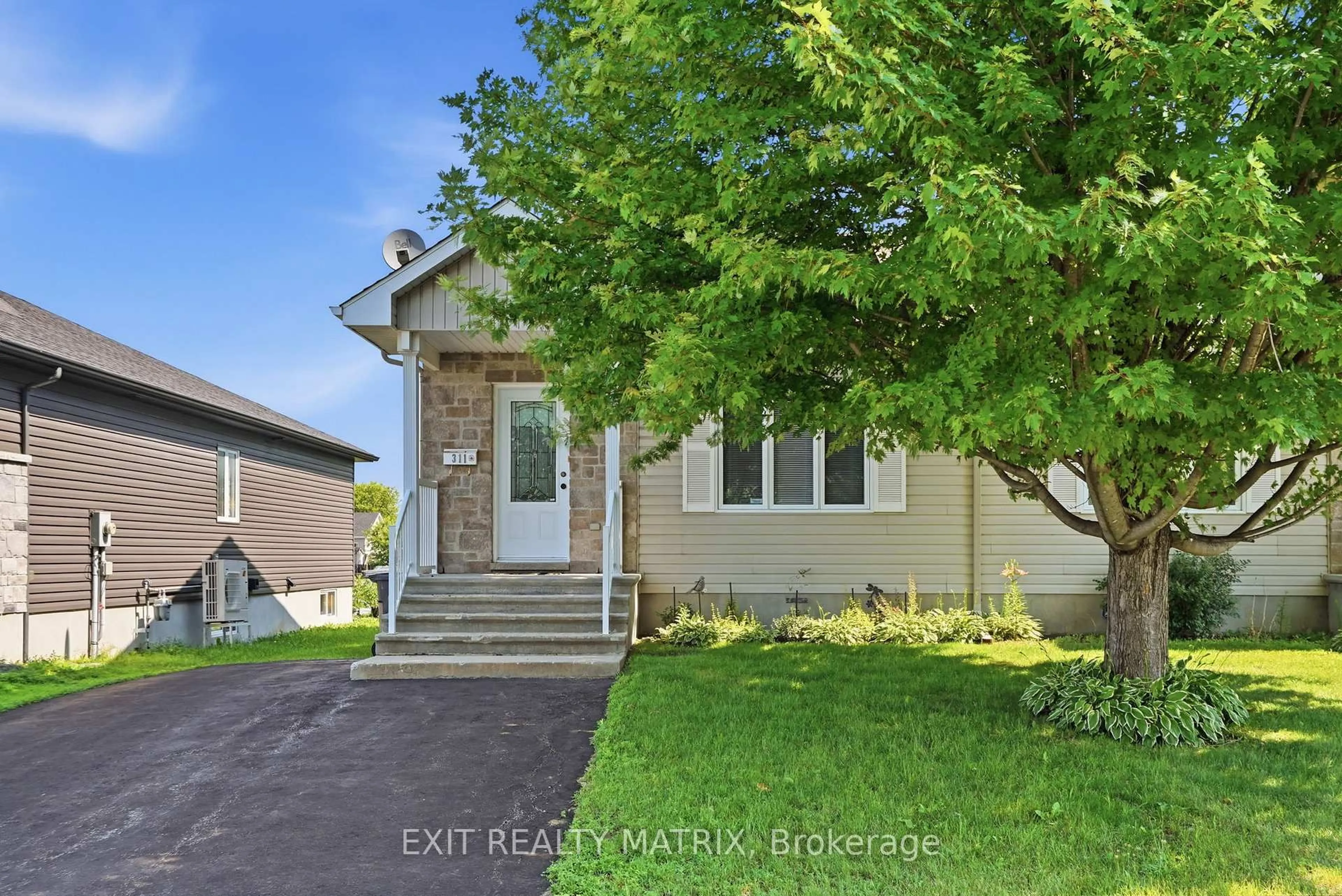 Unknown for 311 Nelson St, Hawkesbury Ontario K6A 1M1