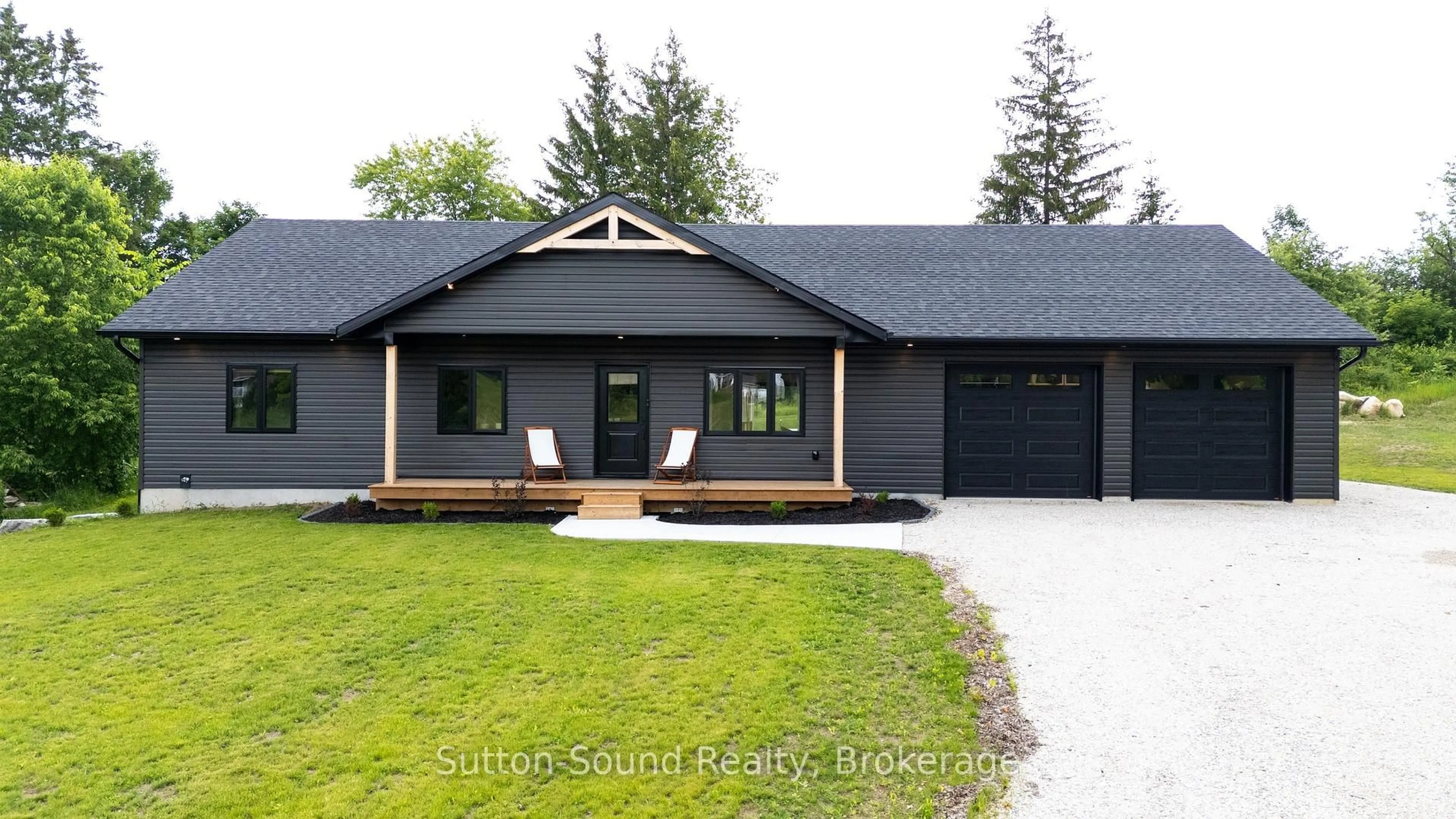Home with vinyl exterior material, street for 115 Gordon St, Chatsworth Ontario N0H 2V0