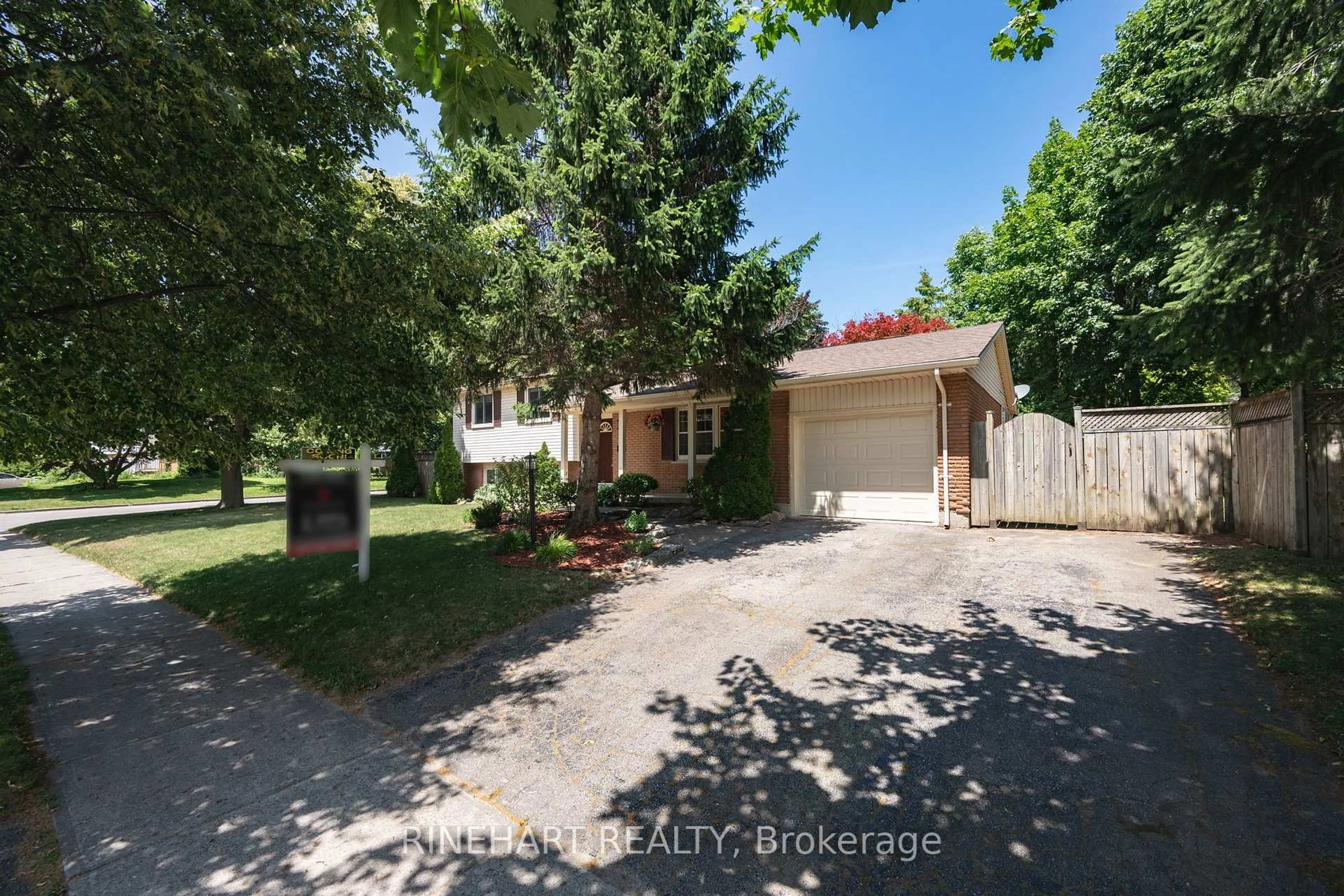 A pic from outside/outdoor area/front of a property/back of a property/a pic from drone, street for 2 Lloyd Manor Cres, London North Ontario N6H 3Z3