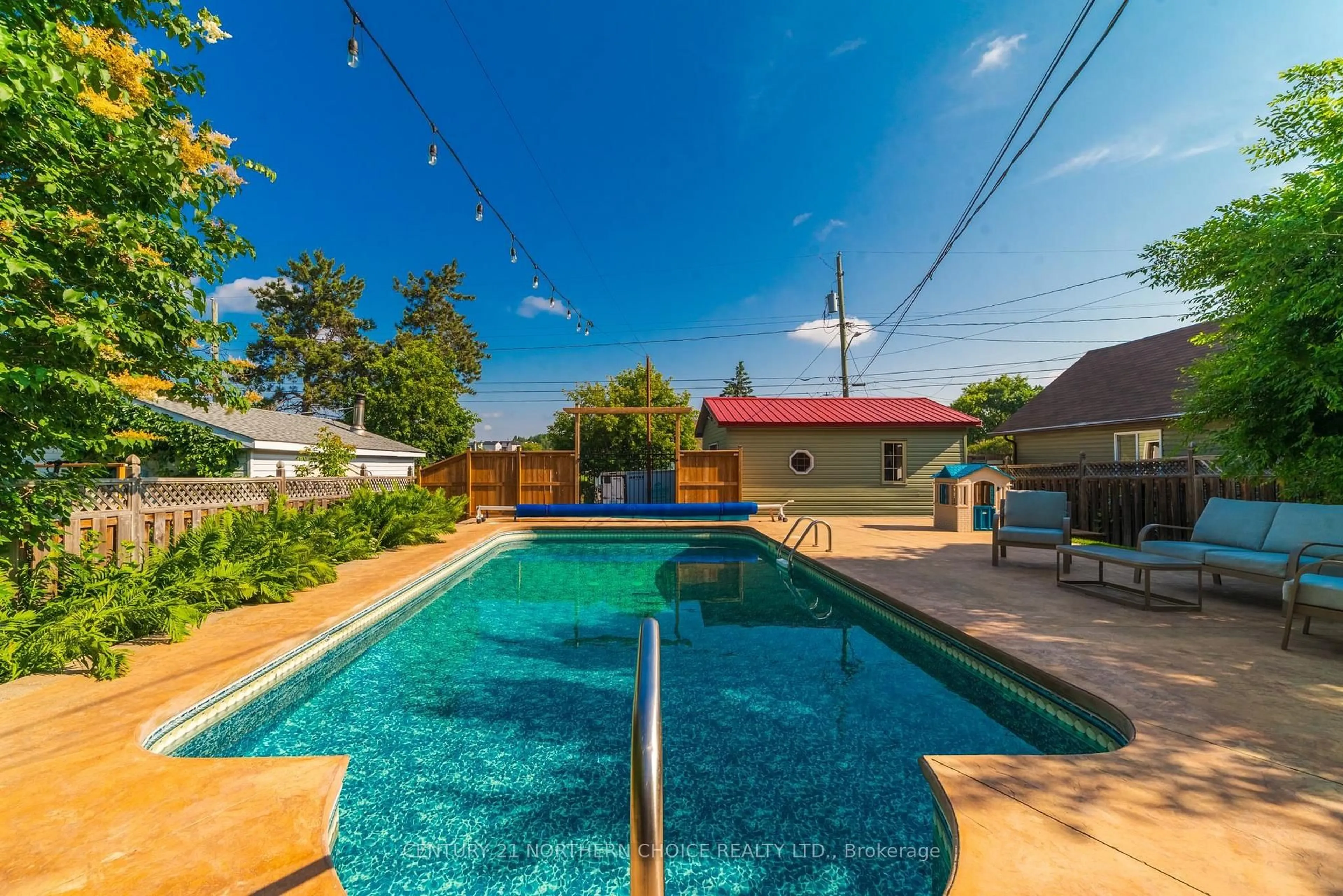 Pool for 1006 PARK ST, Kenora Ontario P9N 1B9