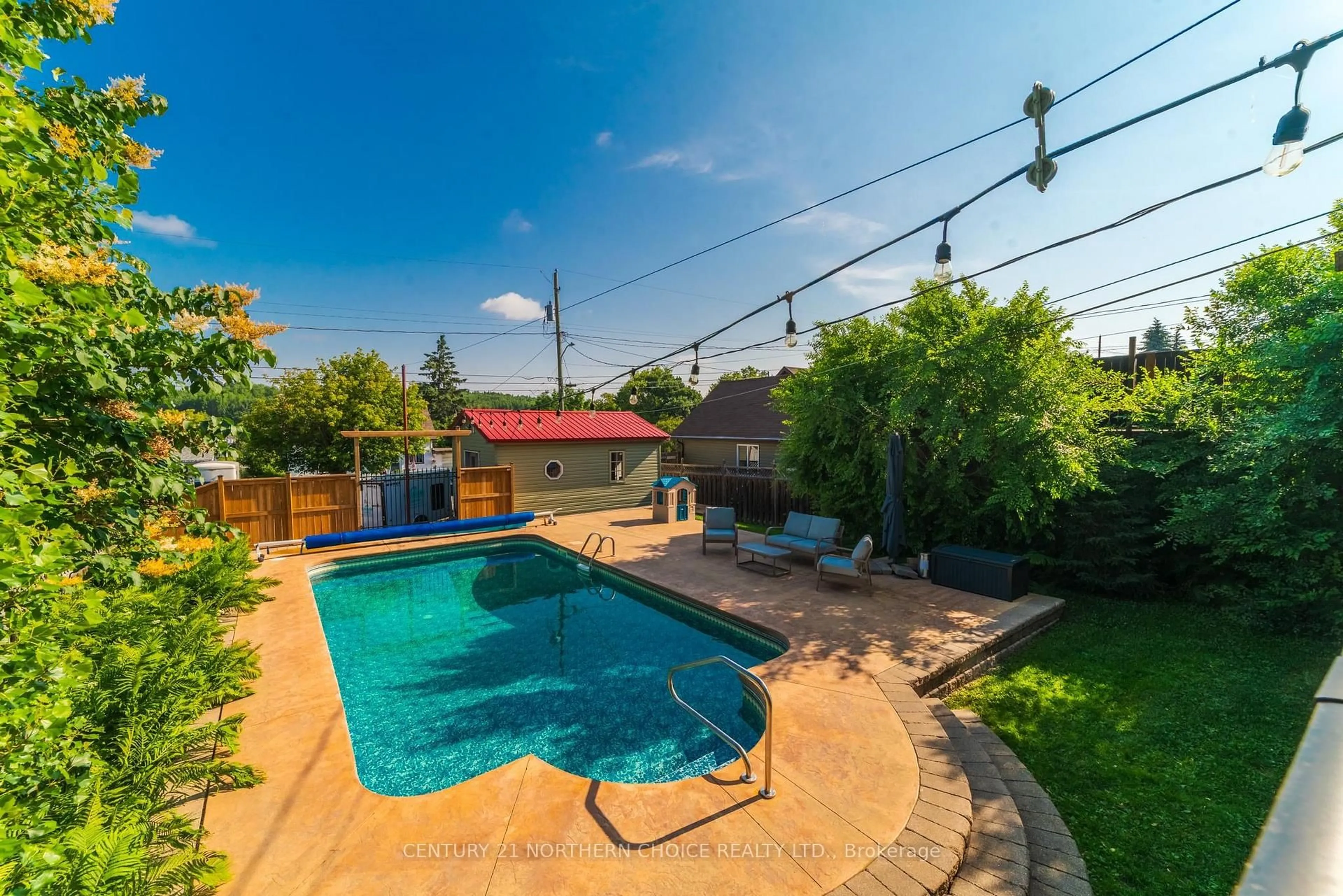 Pool for 1006 PARK ST, Kenora Ontario P9N 1B9