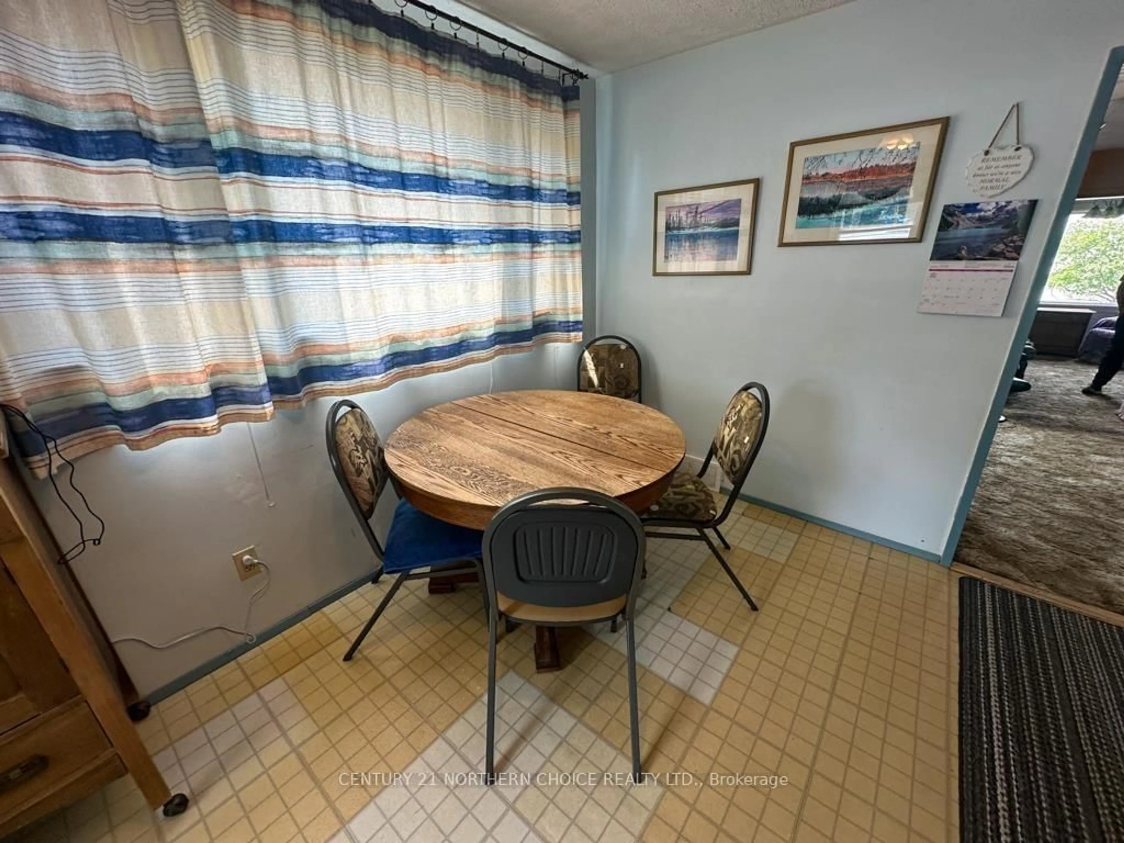 Dining room, unknown for 115 Eighth Ave, Kenora Ontario P9N 2H1