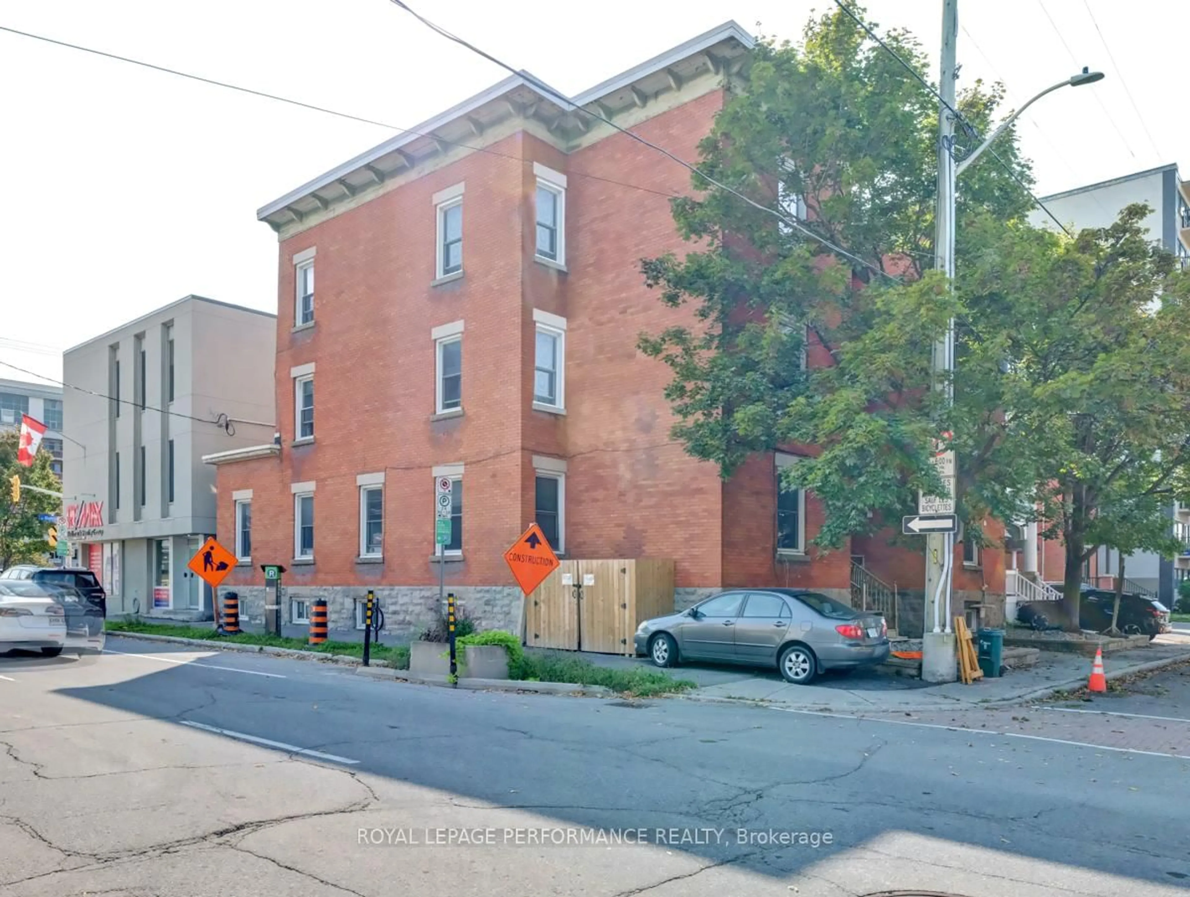 Unknown for 342 Frank St, Ottawa Ontario K2P 0Y1