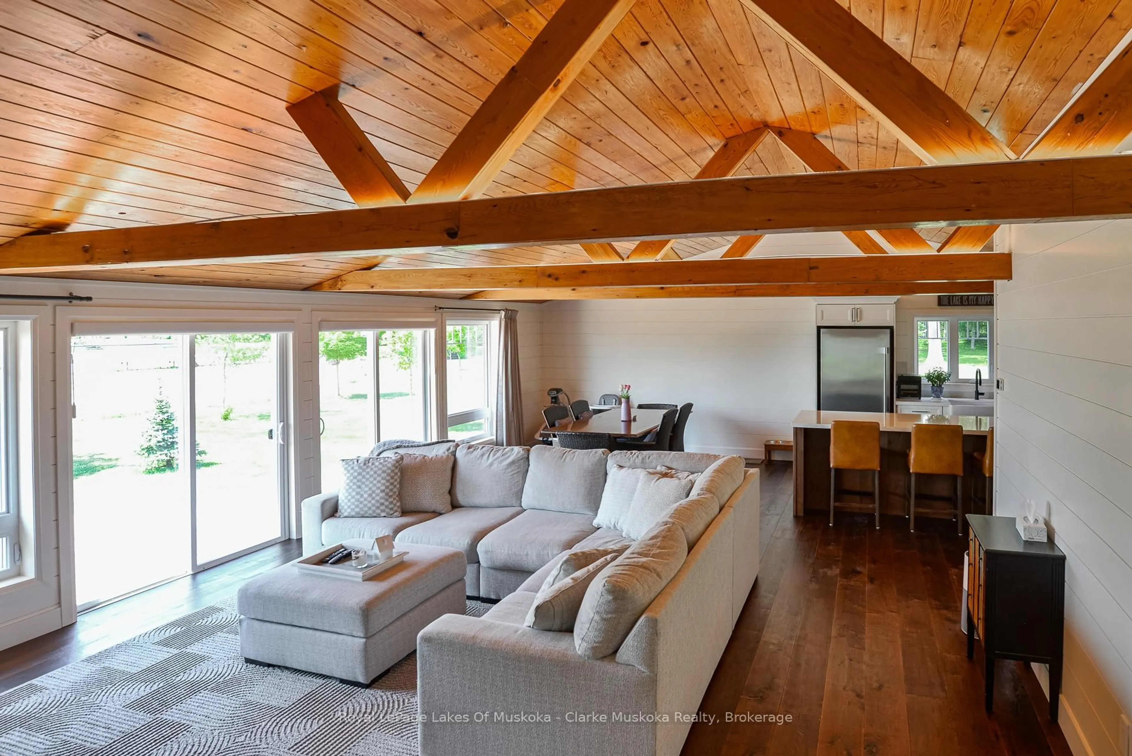 Living room with furniture, wood/laminate floor for 21 Ellery Rd, Georgian Bay Ontario L0K 1S0
