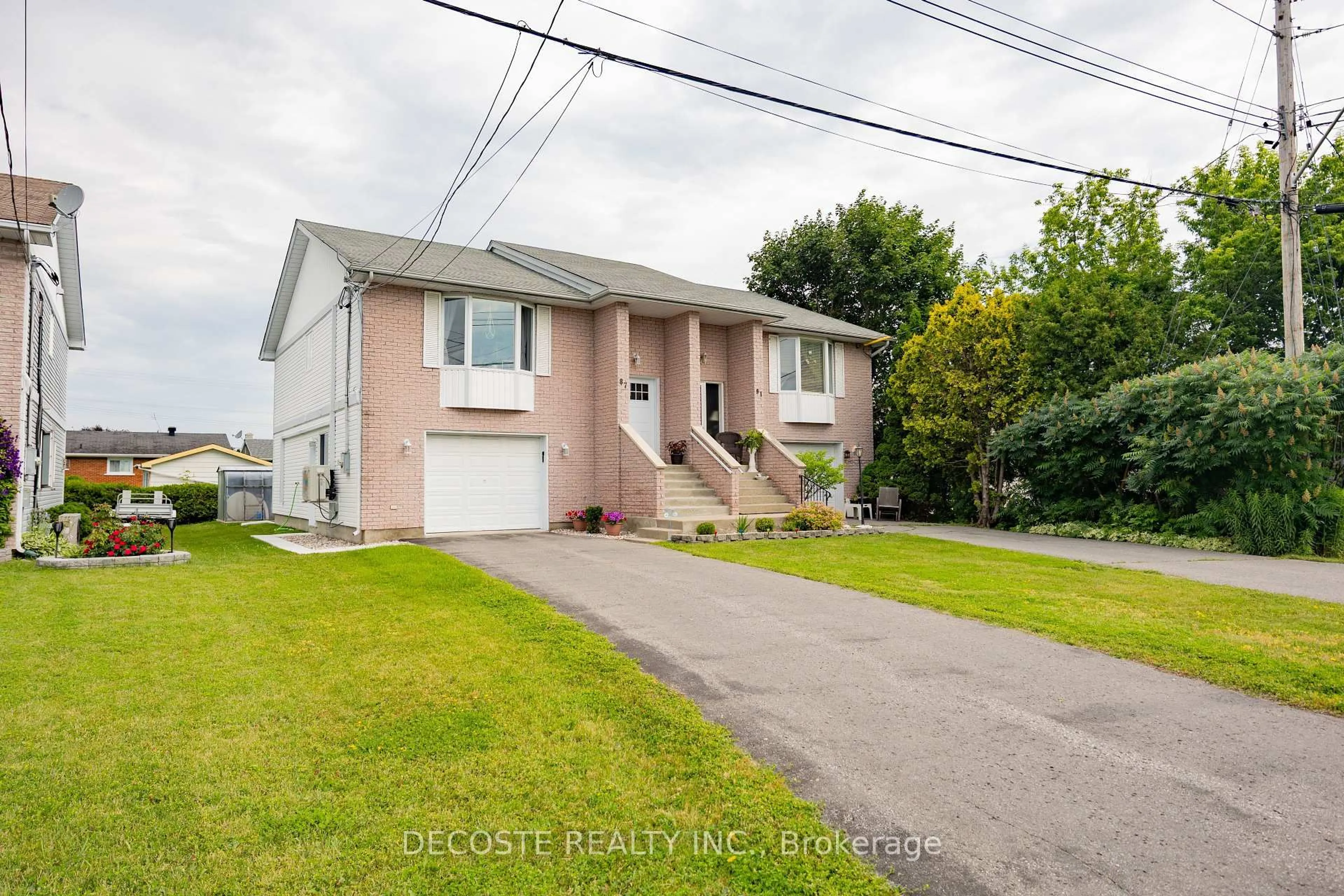 A pic from outside/outdoor area/front of a property/back of a property/a pic from drone, street for 87 Tonia St, North Glengarry Ontario K0C 1A0