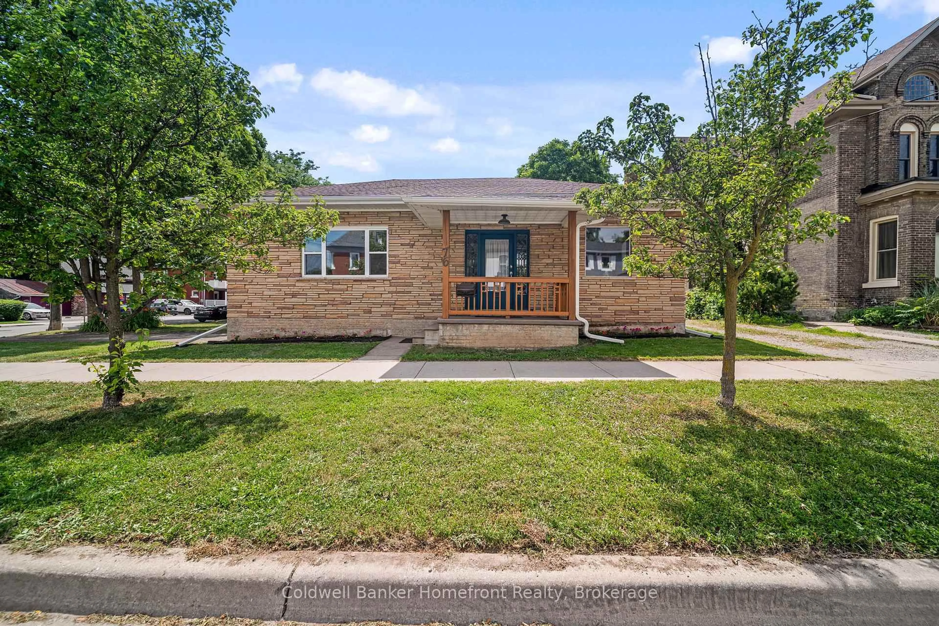 Home with brick exterior material, street for 76 William St, Brantford Ontario N3T 3K8