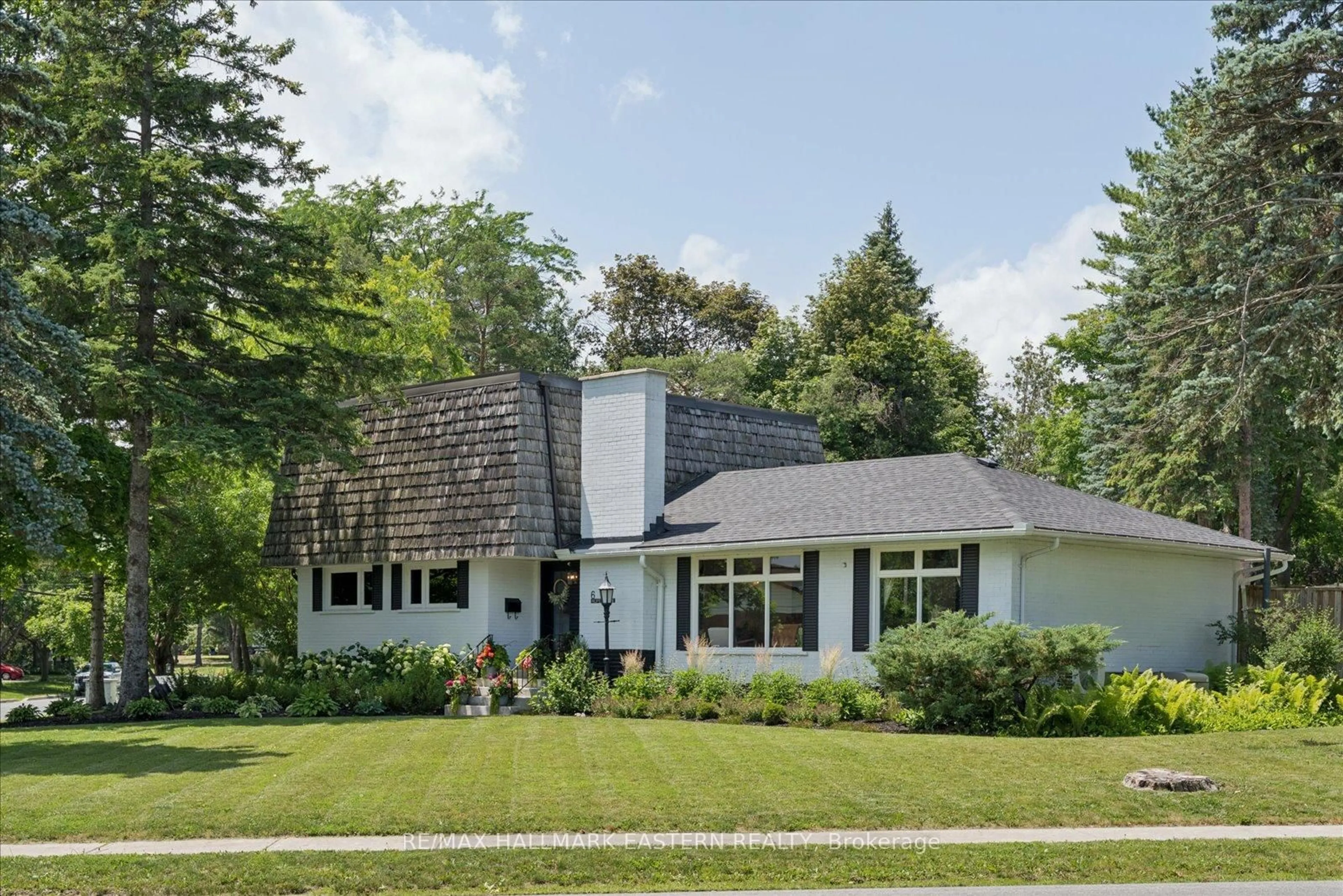 Home with vinyl exterior material, street for 6 Roper Dr, Peterborough Ontario K9J 6K4