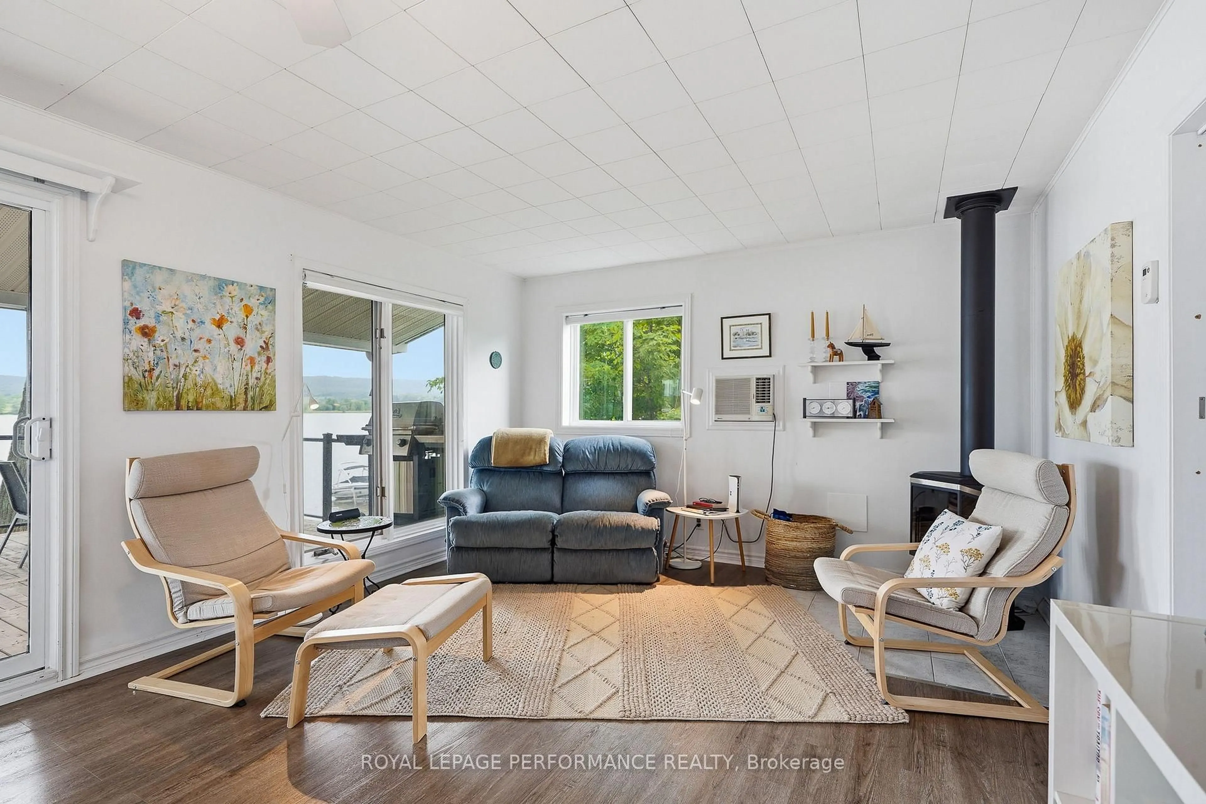 Living room with furniture, unknown for 2473 Concession 1 Rd, Alfred and Plantagenet Ontario K0B 1J0