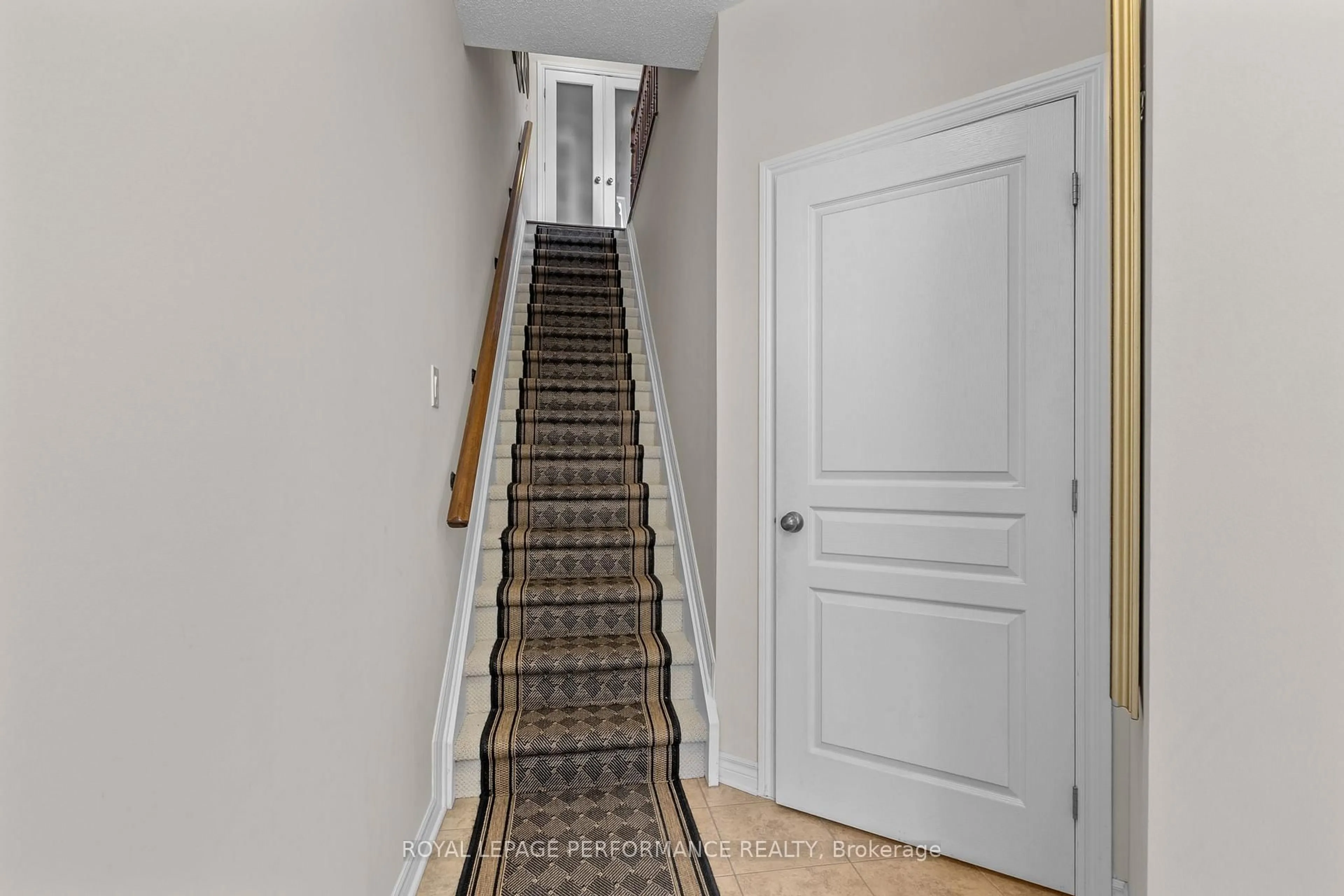 Unknown for 80A Stonehaven Dr, Ottawa Ontario K2M 0C1