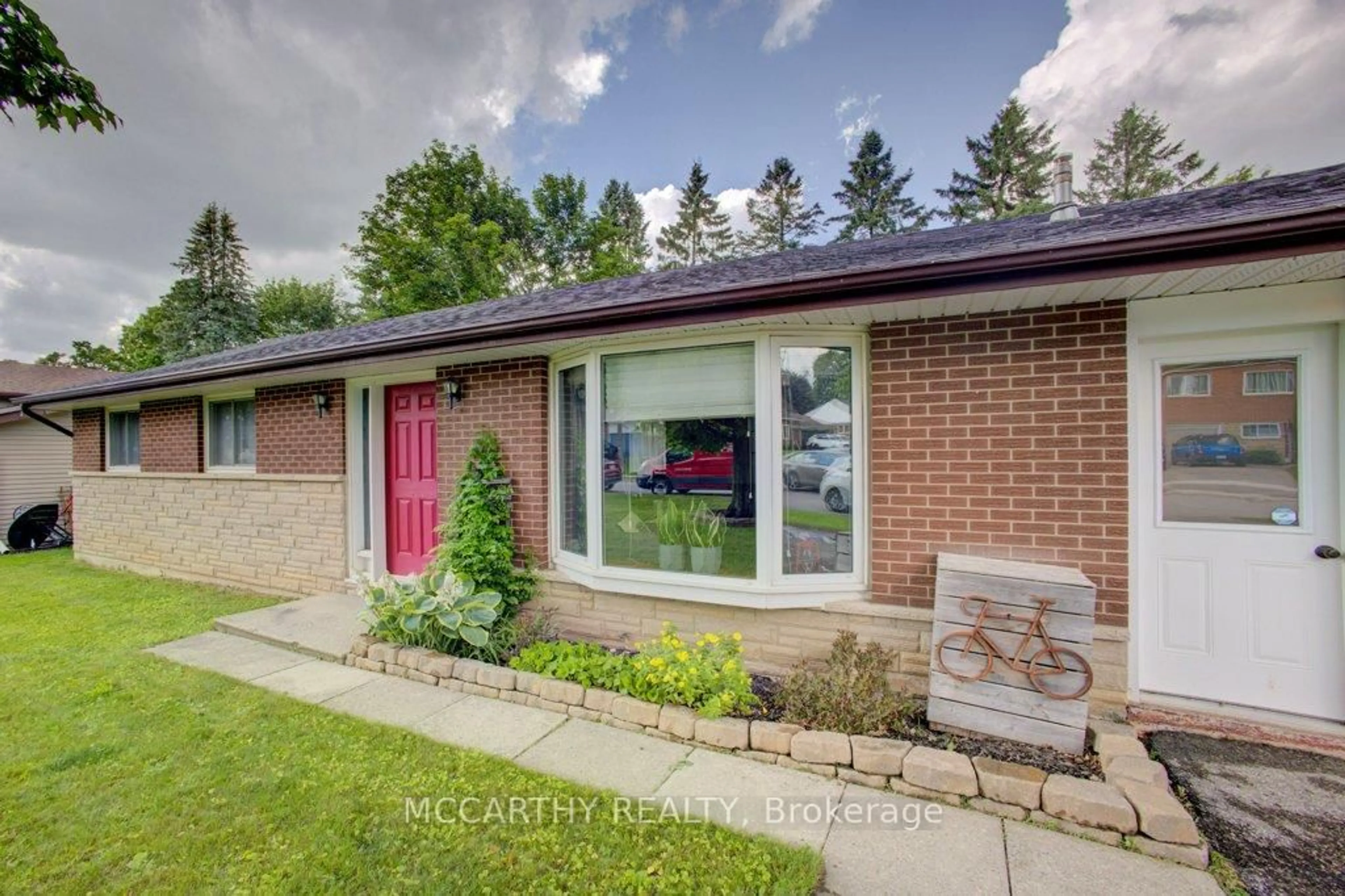 Home with brick exterior material, street for 112 Marie St, Shelburne Ontario L9V 2W8
