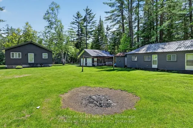 24 Relax Ave, Kawartha Lakes 2