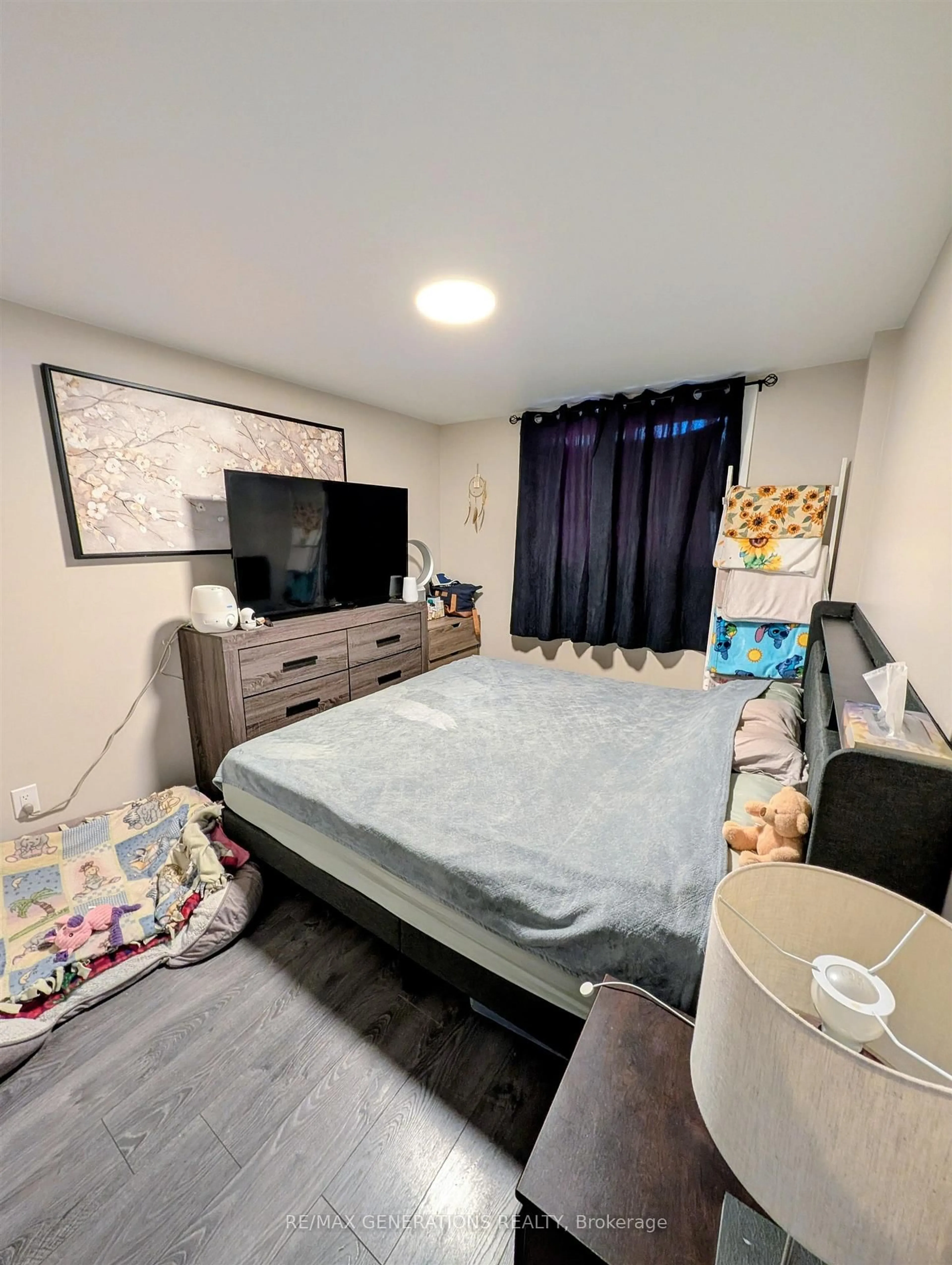 A pic of a room for 155 Banning St, Thunder Bay Ontario P7B 3J2