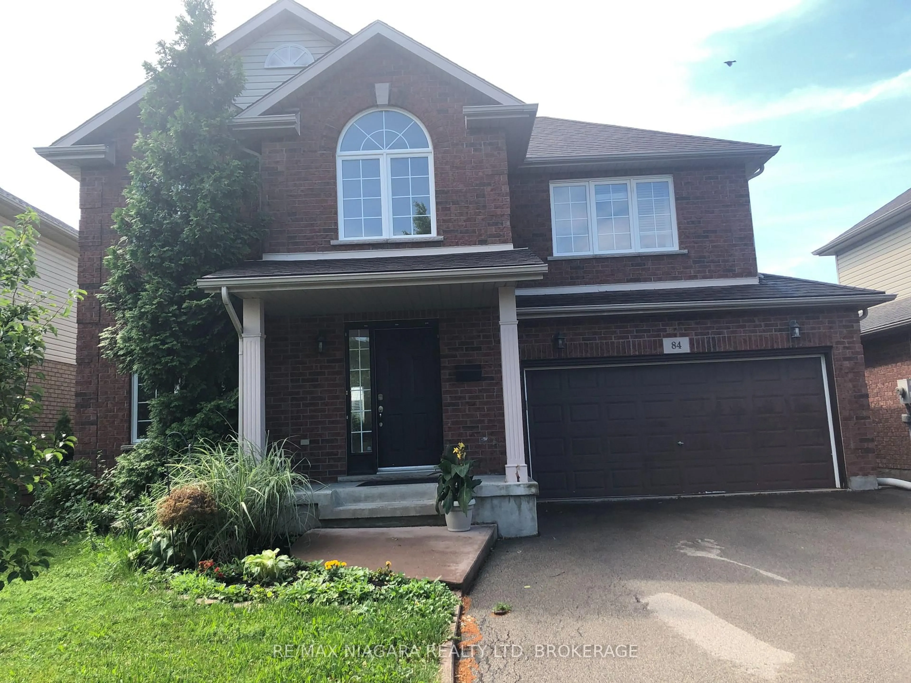 Home with brick exterior material, street for 84 Mcbride Dr, St. Catharines Ontario L2S 3Z3