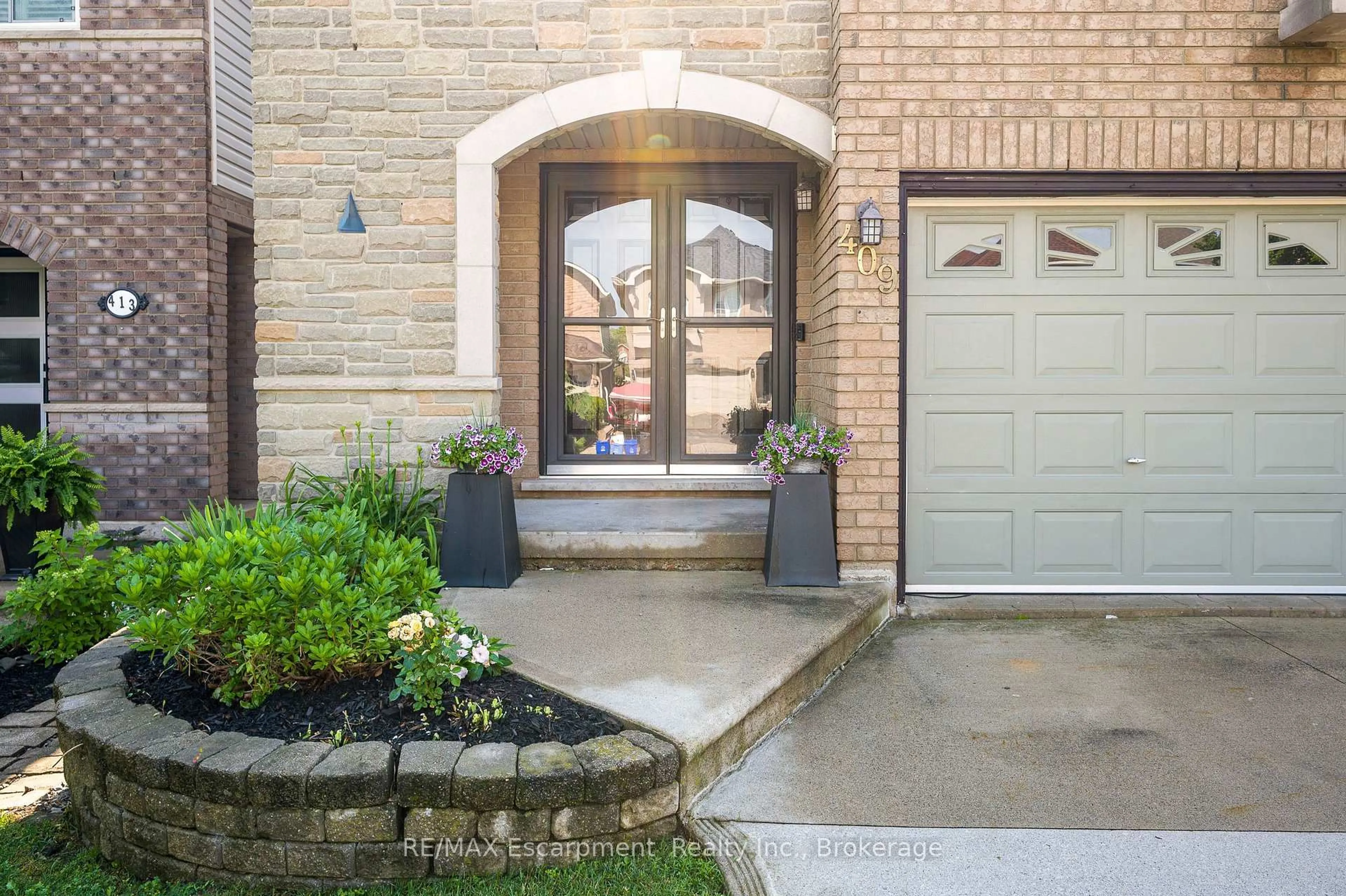 Unknown for 409 Jacqueline Blvd, Hamilton Ontario L9B 2T4