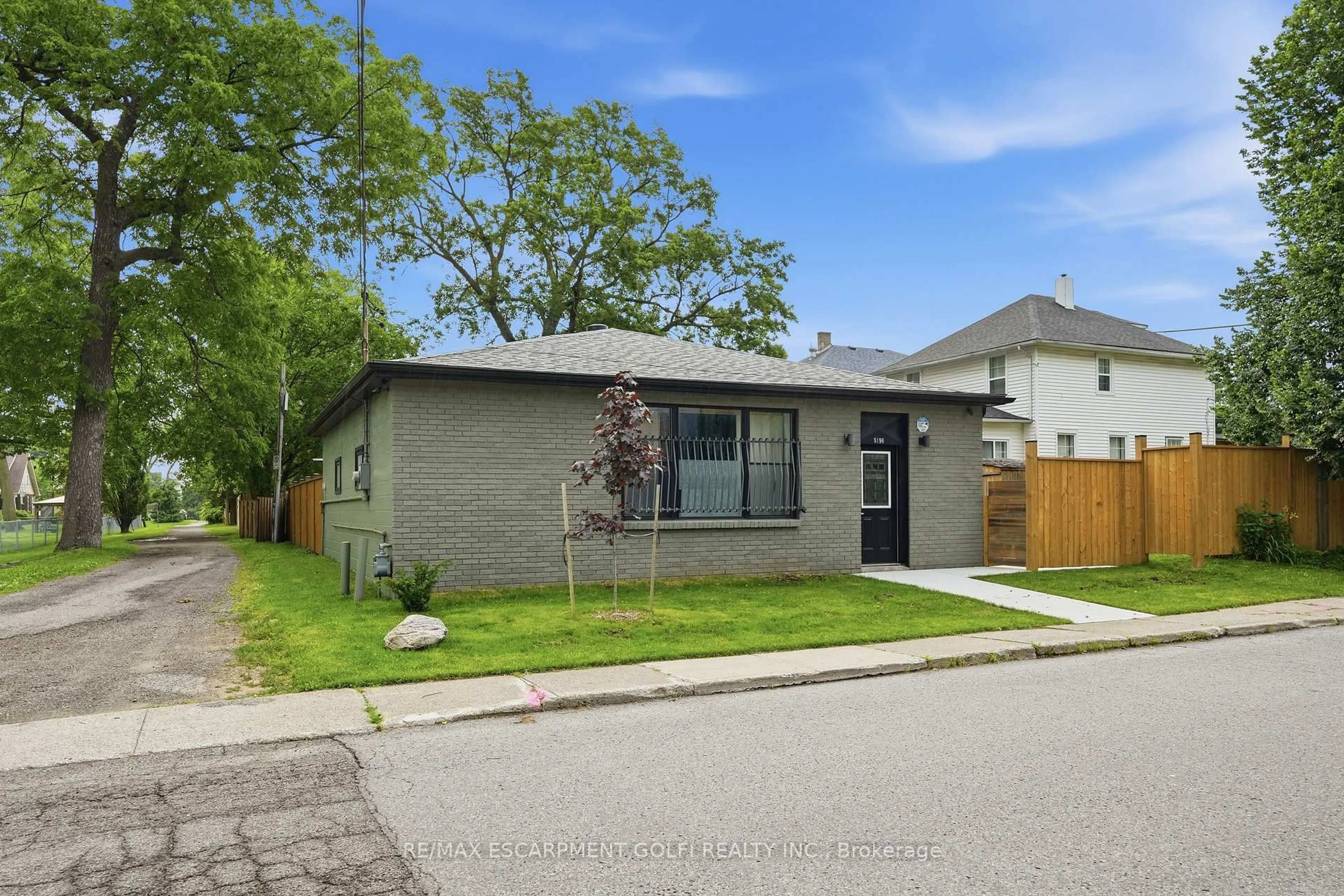 Unknown for 5196 FOURTH Ave, Niagara Falls Ontario L2E 1P4