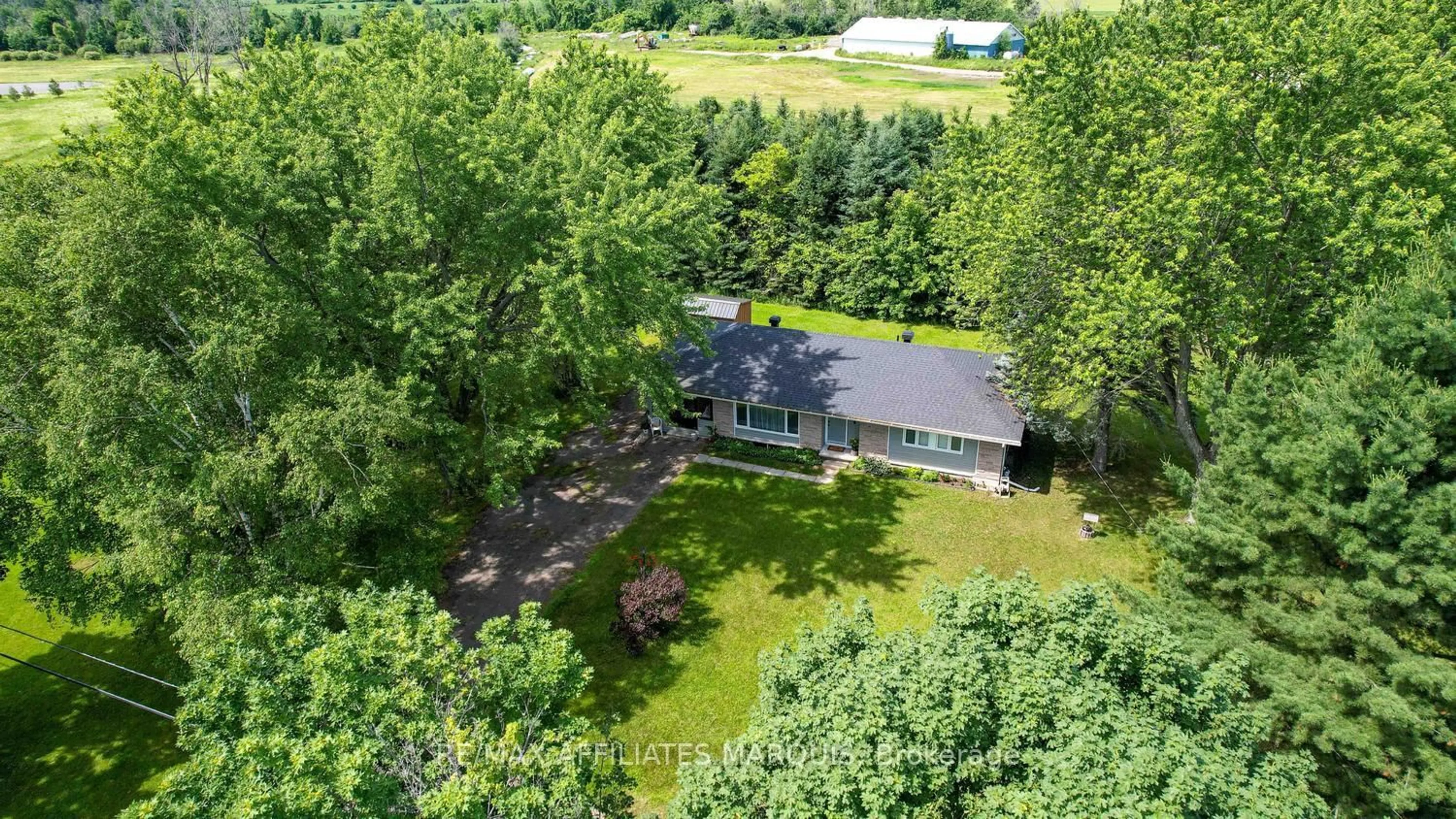 A pic from outside/outdoor area/front of a property/back of a property/a pic from drone, unknown for 12095 Highway 15 Rd, Montague Ontario K7A 0L4