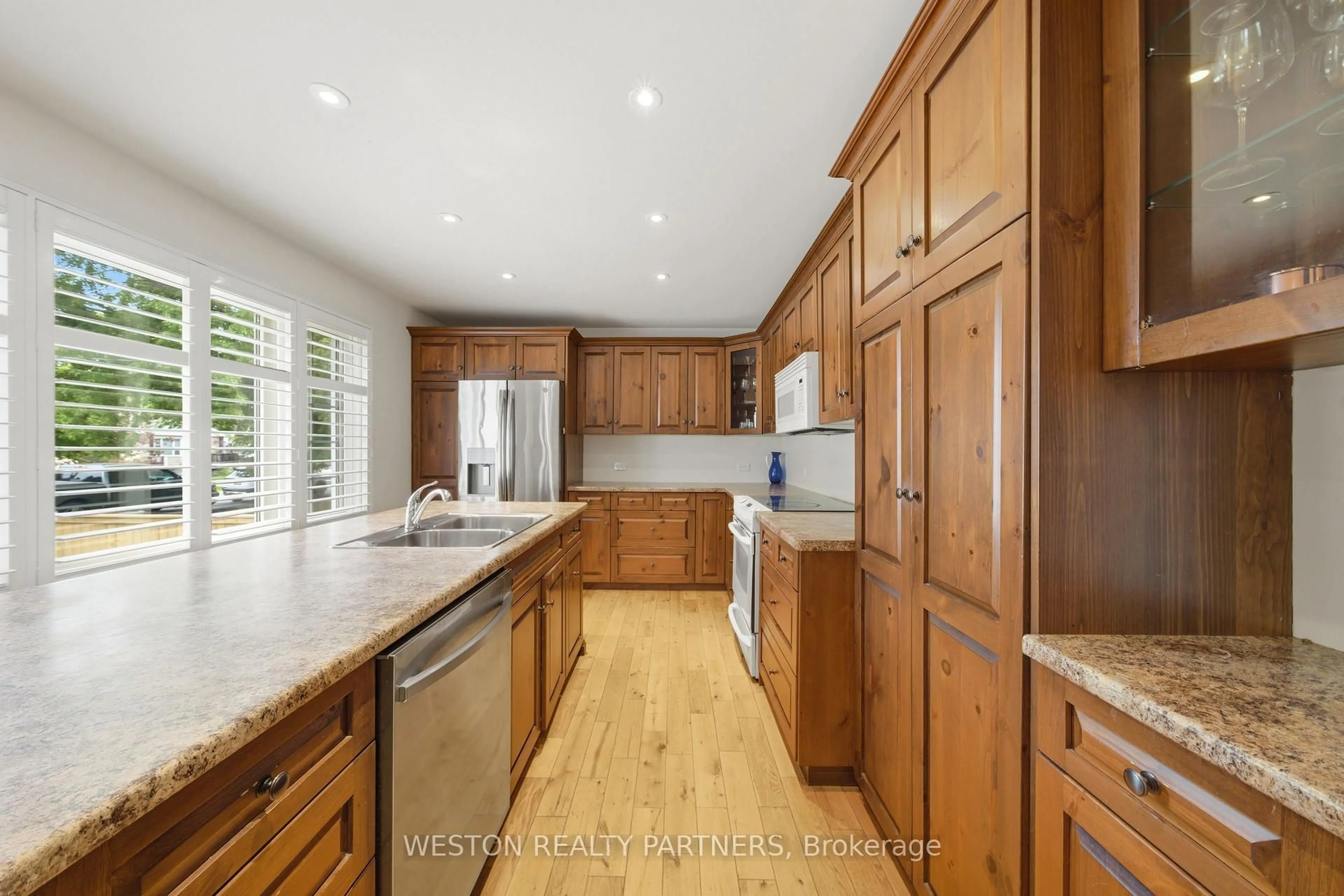 Open concept kitchen, unknown for 18 Ghent St, St. Catharines Ontario L2N 2C6