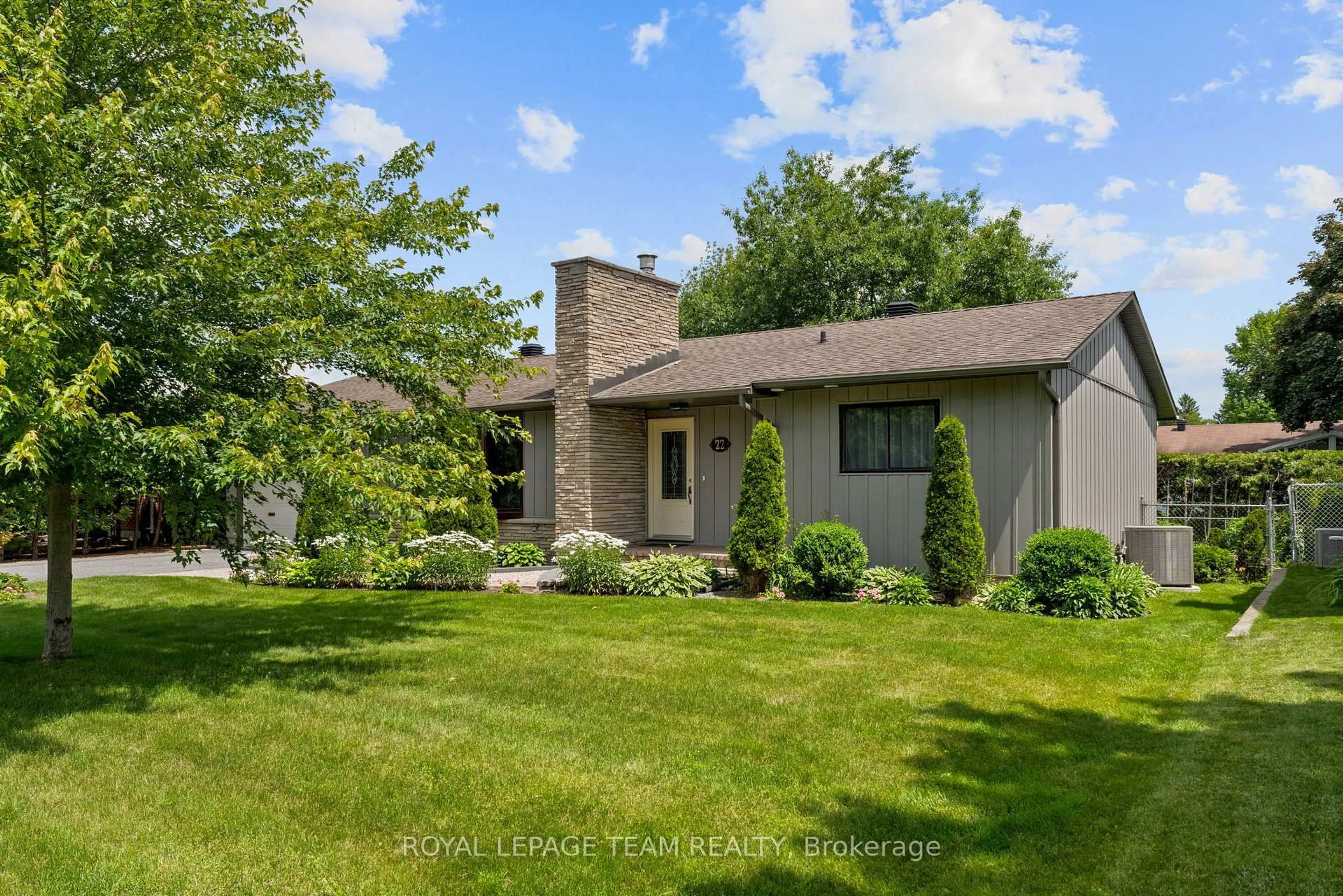 A pic from outside/outdoor area/front of a property/back of a property/a pic from drone, street for 22 Barrhaven Cres, Ottawa Ontario K2J 1E8