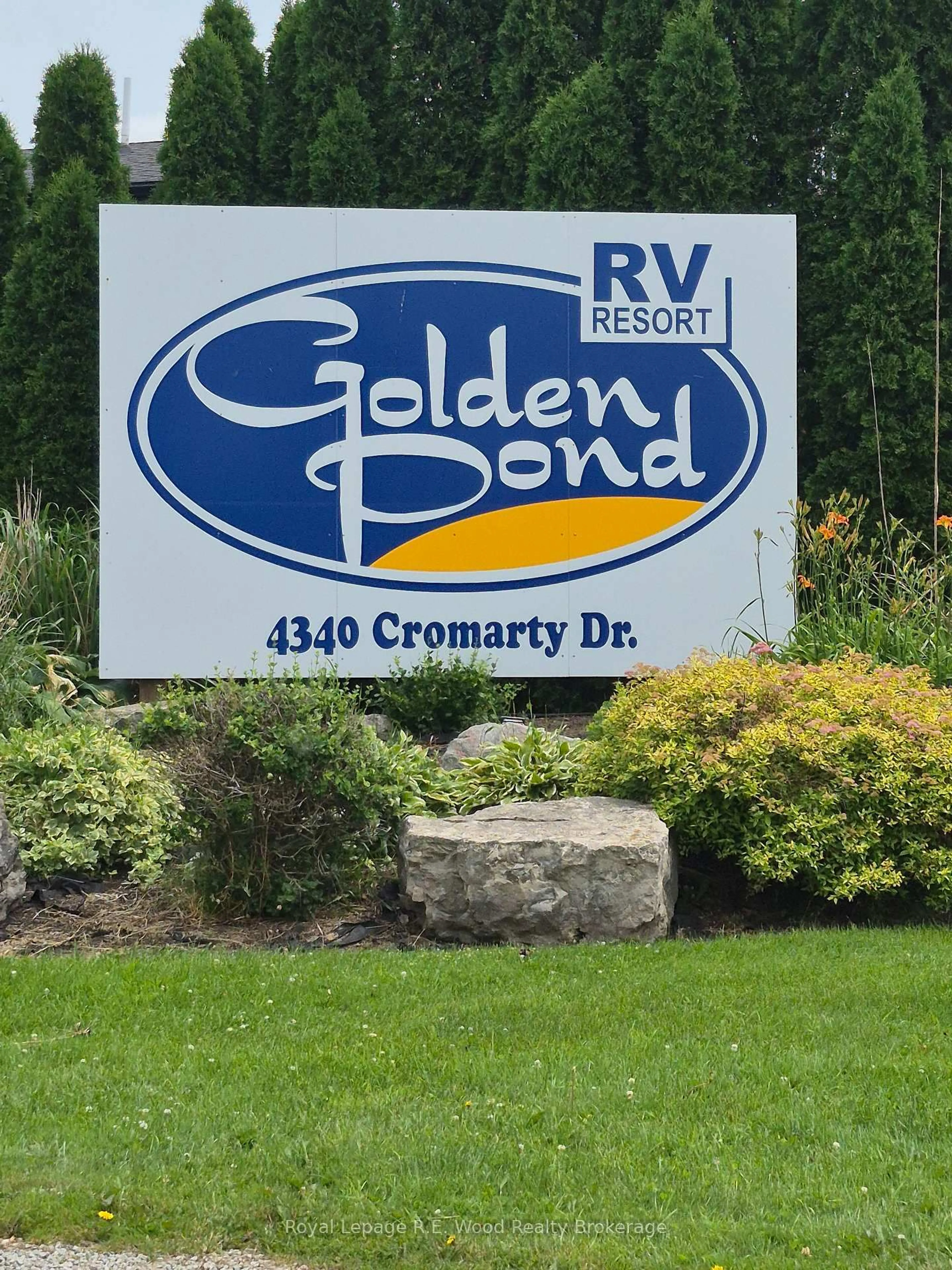 Lobby for 4340 Cromarty Dr #E 39, Thames Centre Ontario N0L 1V0