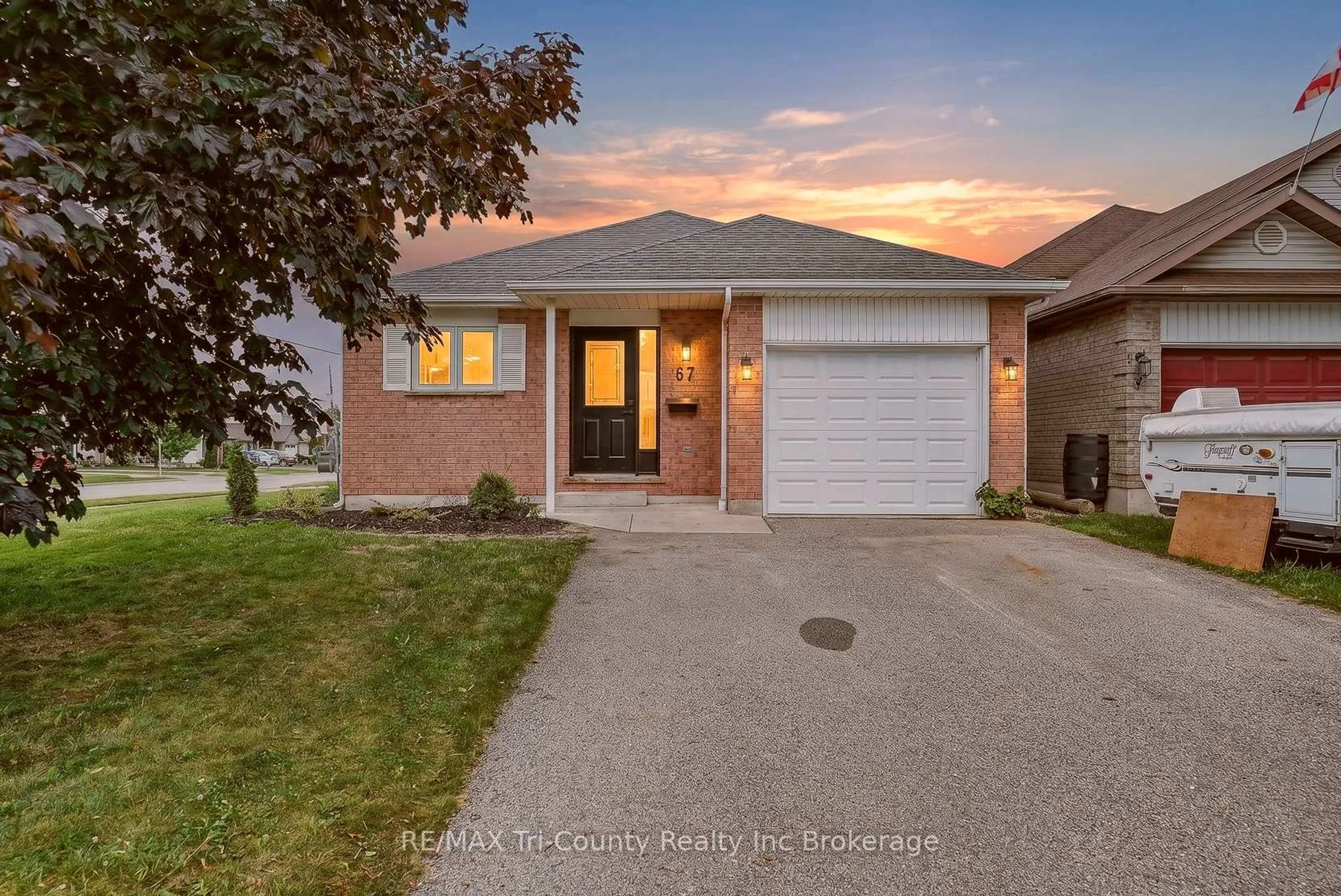 Home with brick exterior material, street for 67 Beckett Blvd, Tillsonburg Ontario N4G 5N3